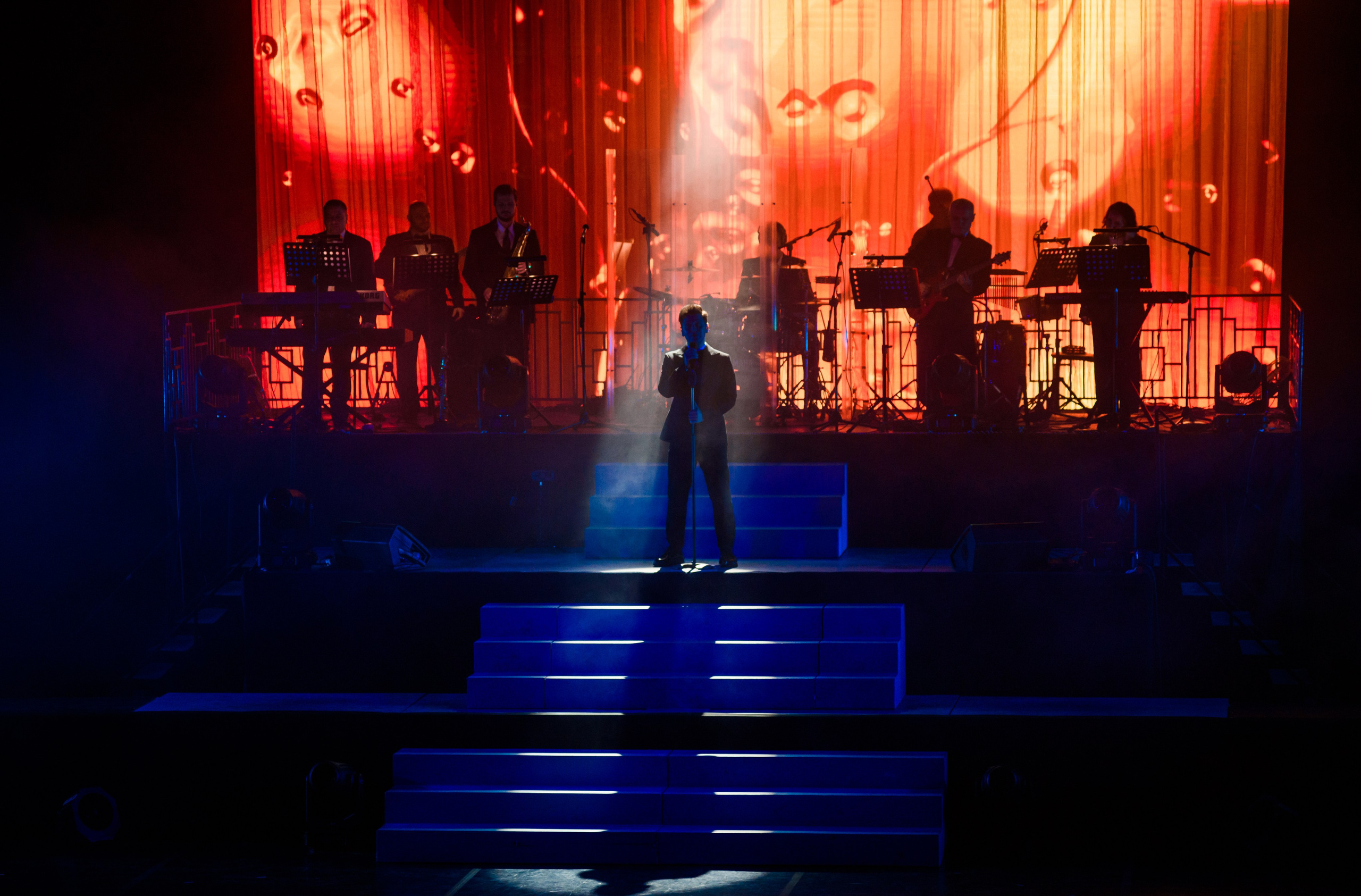 Она | Владимир Жуков