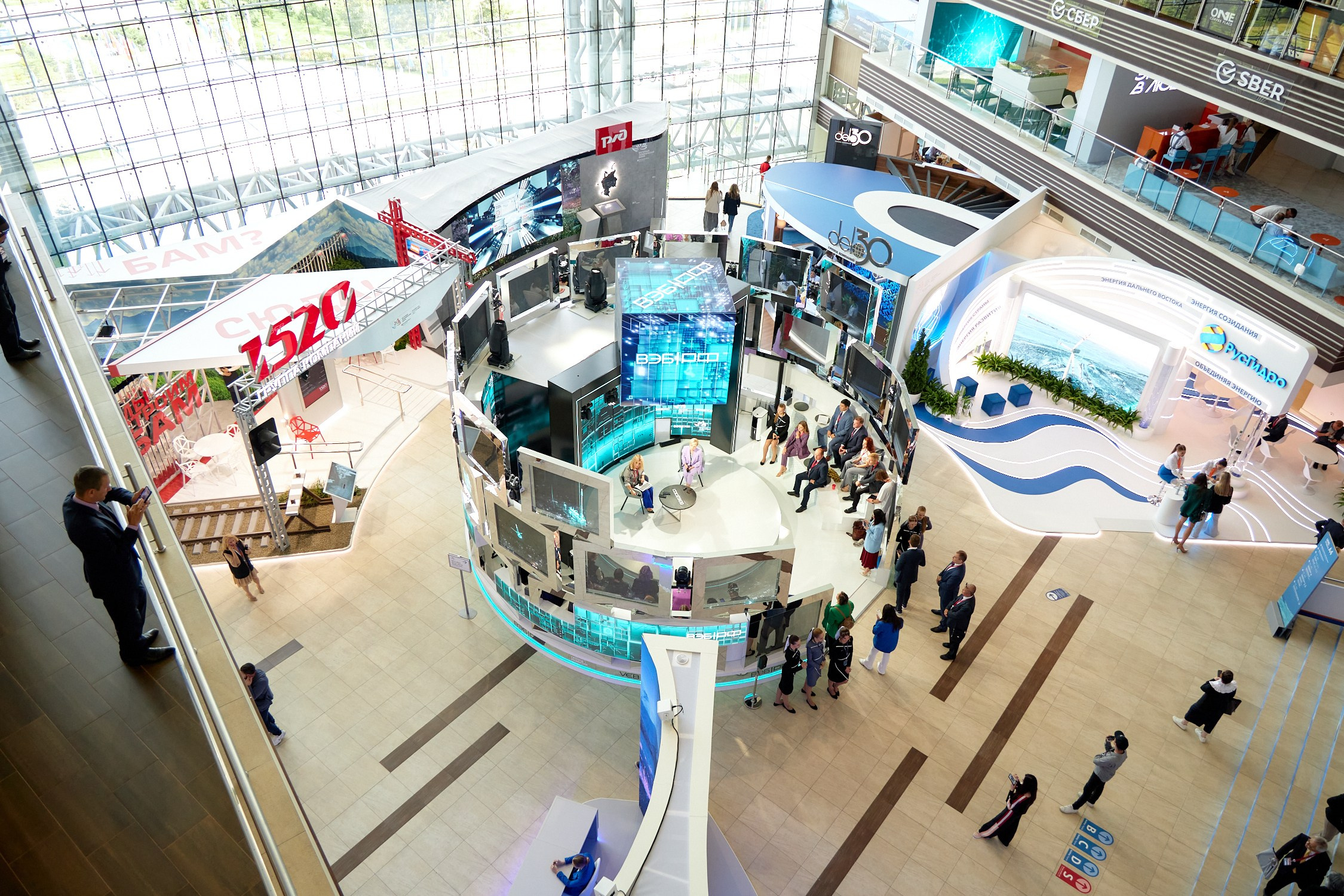 ВЭФ 2023. Репортажный фотограф Владивосток Анастасия Сокольникова