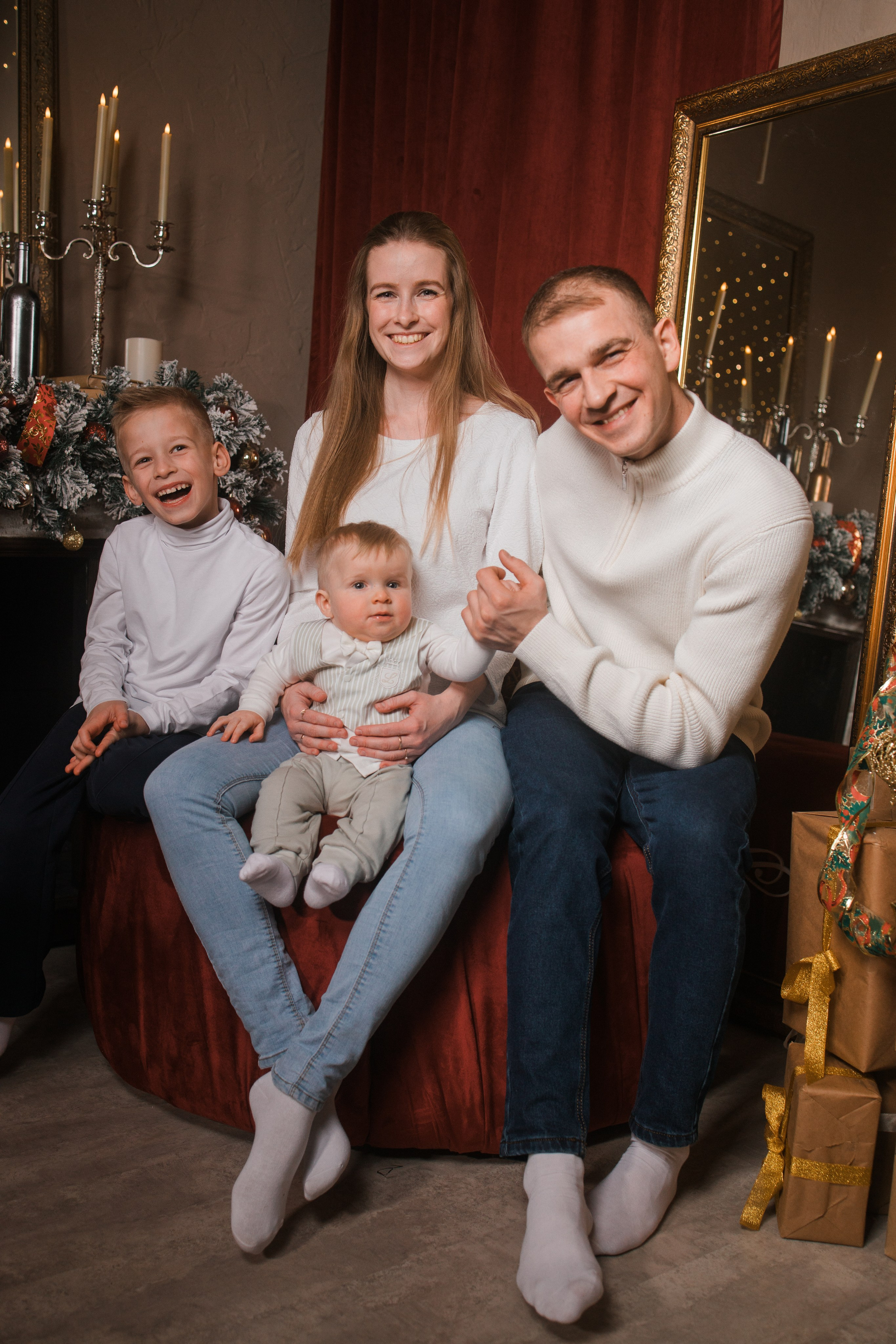 Фотосессия в четвером на фоторамку. Выпускные альбомы в Серпухове