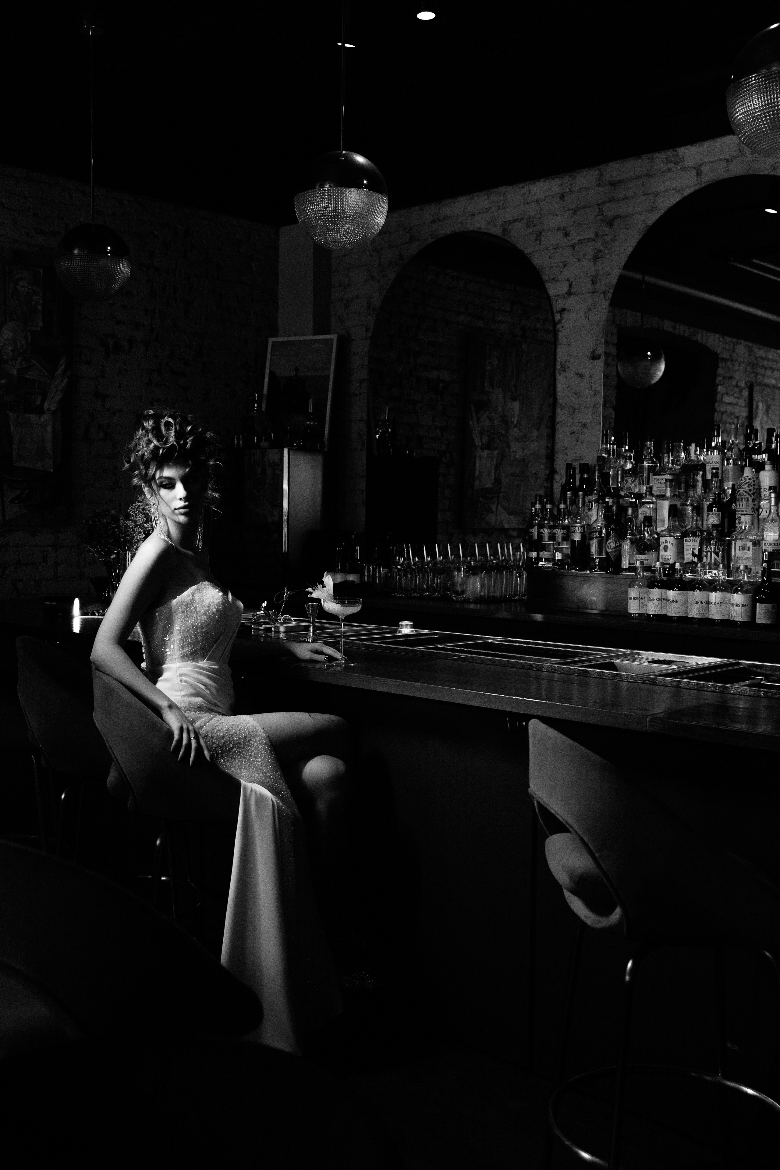 Свадебная серия в баре. Свадебный и семейный фотограф  во Владивостоке Ольга Украинец