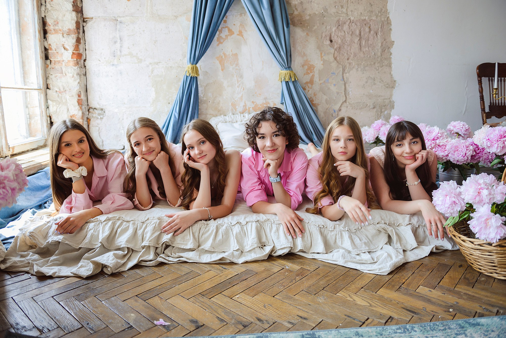 Полина с подружками. Фотограф Ростов-на-Дону Белла Керимова