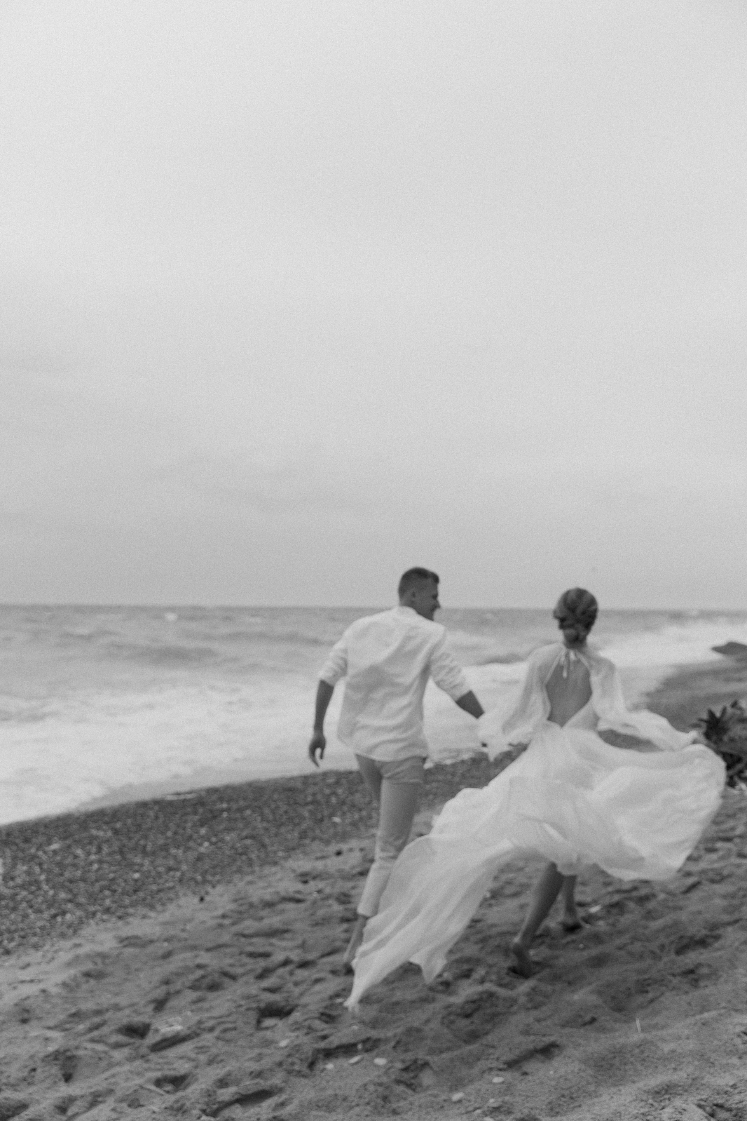 На берегу моря…. СВАДЕБНЫЙ ФОТОГРАФ В КРЫМУ И СЕВАСТОПОЛЕ