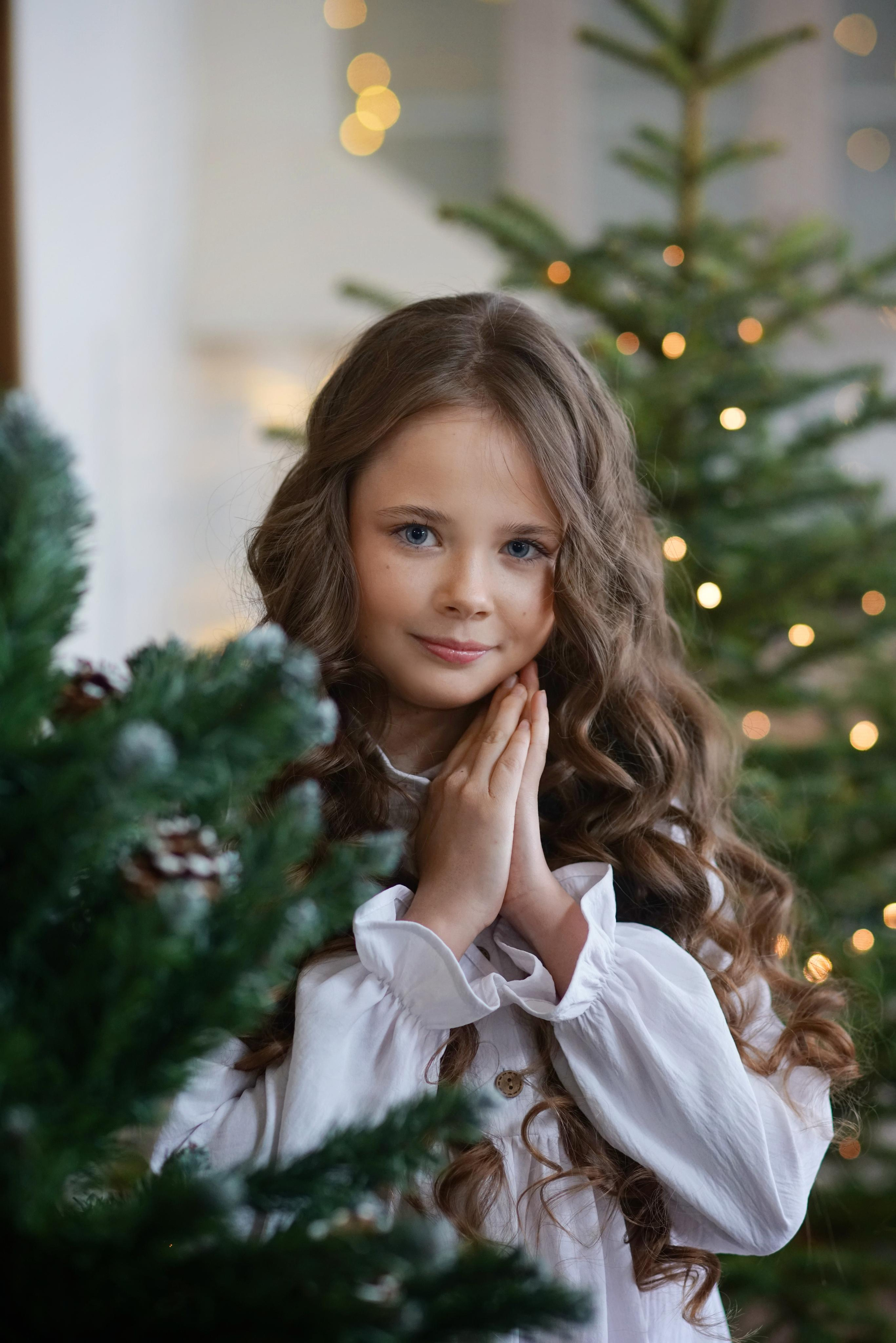 Семейная фотосессия для мамы и дочек в фотодоме. Фотодача — загородный дом для съемок в Домодедово, Московская область