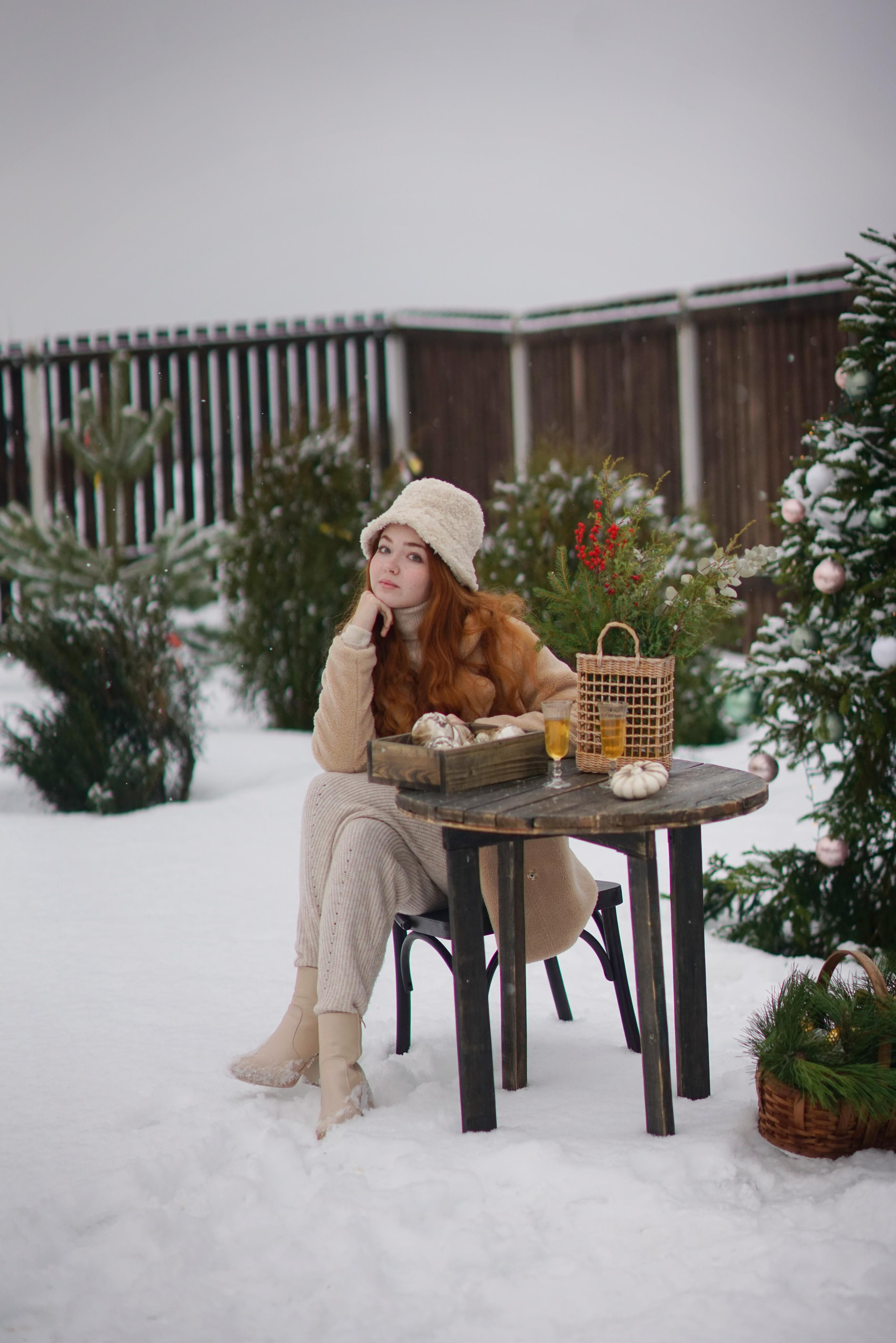 Фотосессия для Ани в загородном доме, женский портрет. Фотодача — загородный дом для съемок в Домодедово, Московская область