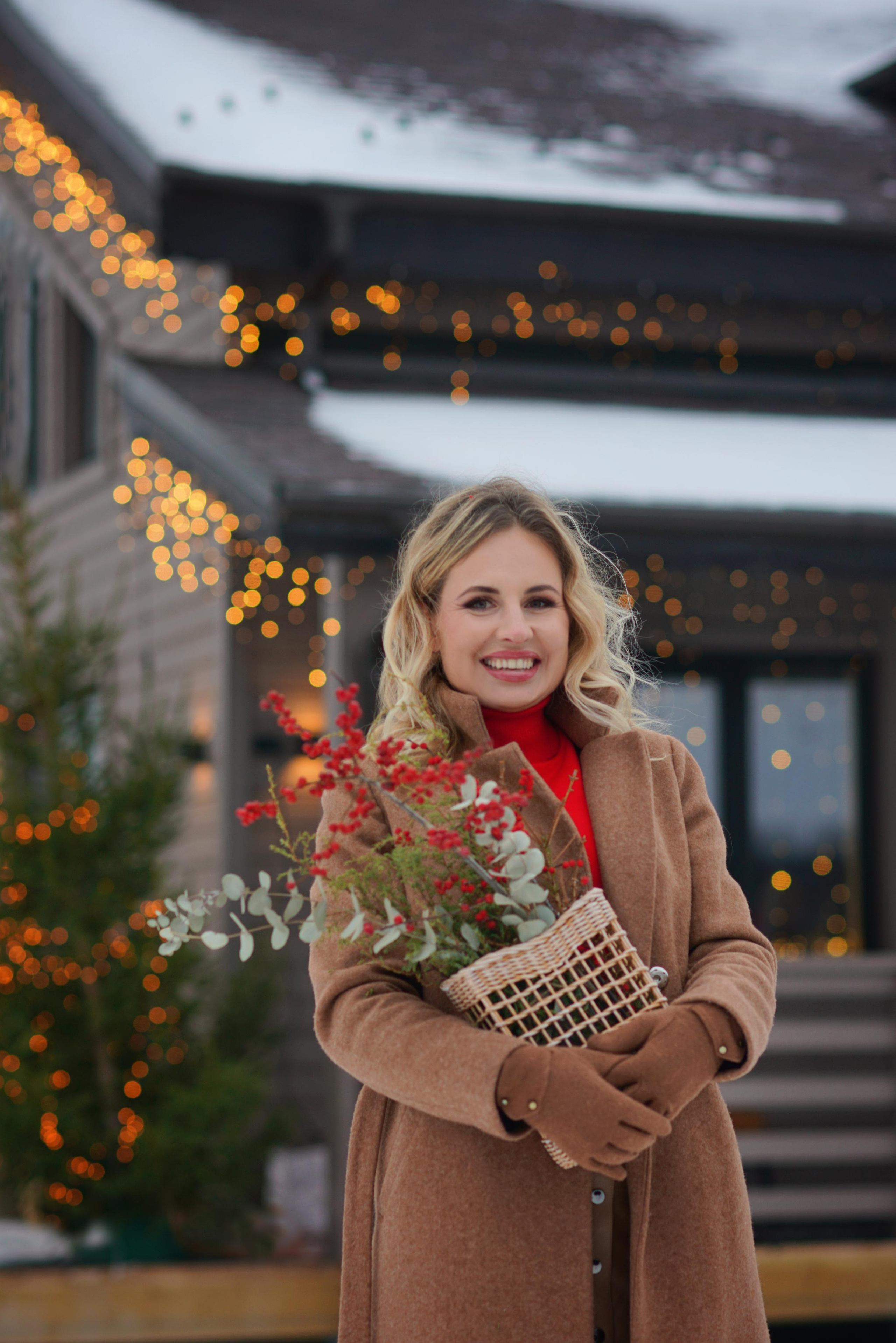 Семейная фотосессия для мамы и дочек в фотодоме. Фотодача — загородный дом для съемок в Домодедово, Московская область