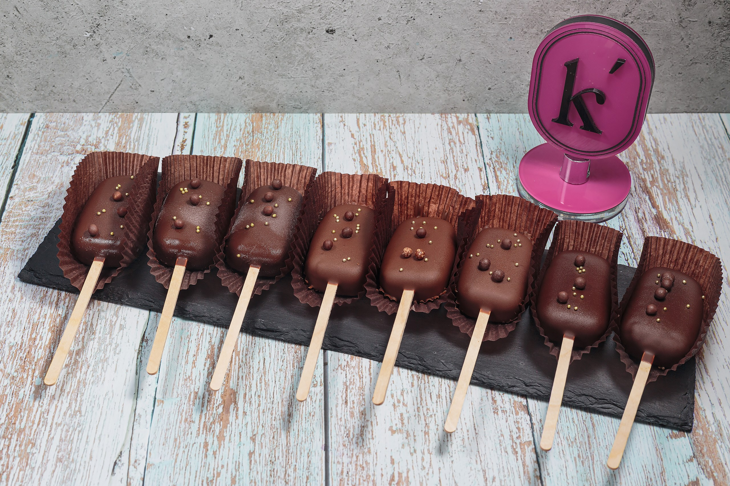 пирожное в кофейне-кондитерской Konfi