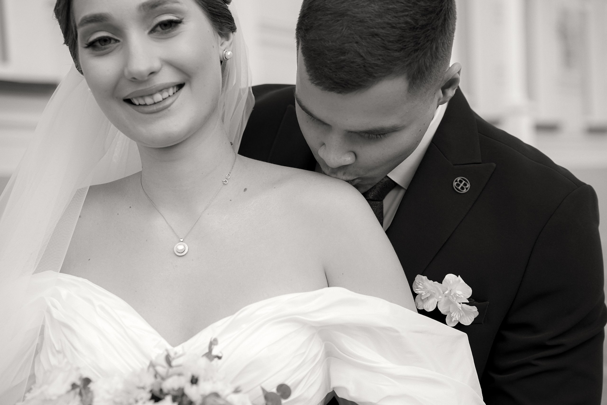 Свадебная фотосессия на Станиславского в районе собора Рождества Богородицы. Фотограф в Ростове-на-Дону Алёна Чёботова. Свадебный фотограф в Ростове-на-Дону. Таинство Крещения и Венчания, семейные фотосессии. Алёна Чёботова