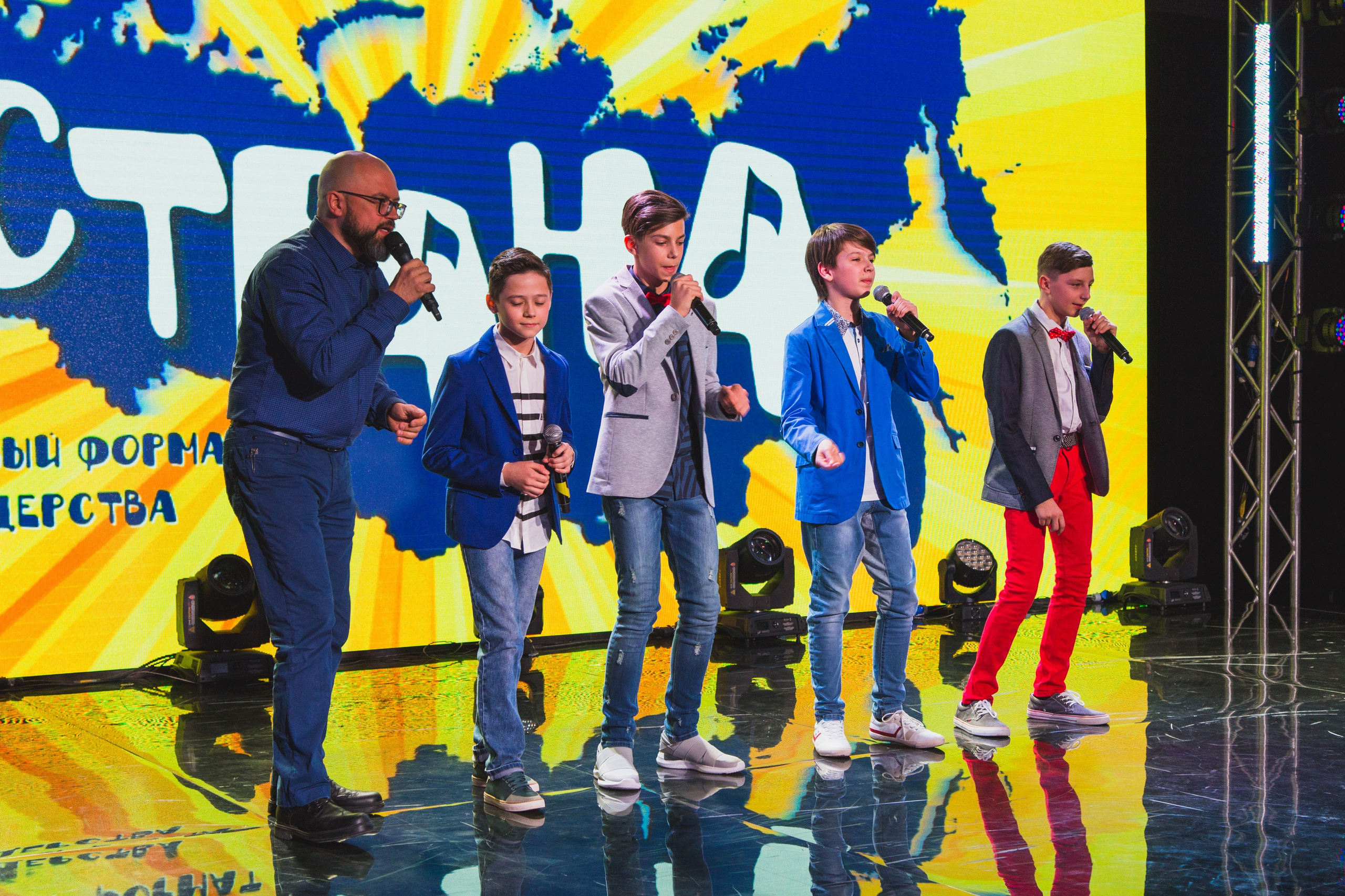 О2ТВ группа СТРАНА. Видеооператор/Фотограф Николай Завьялов