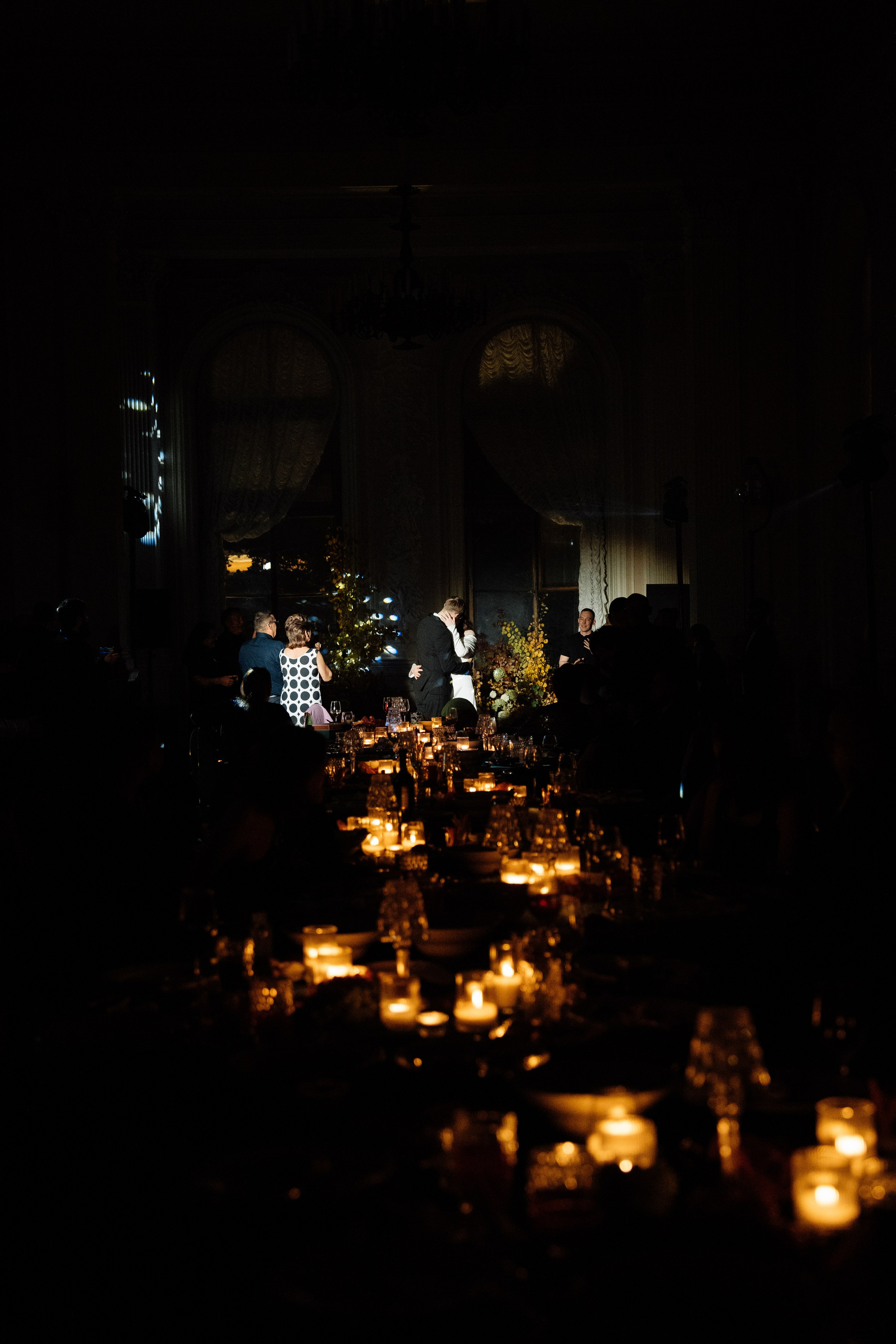 Современная свадьба во дворце. Свадебный фотограф организатор в Санкт-Петербурге Ассоль Опарина