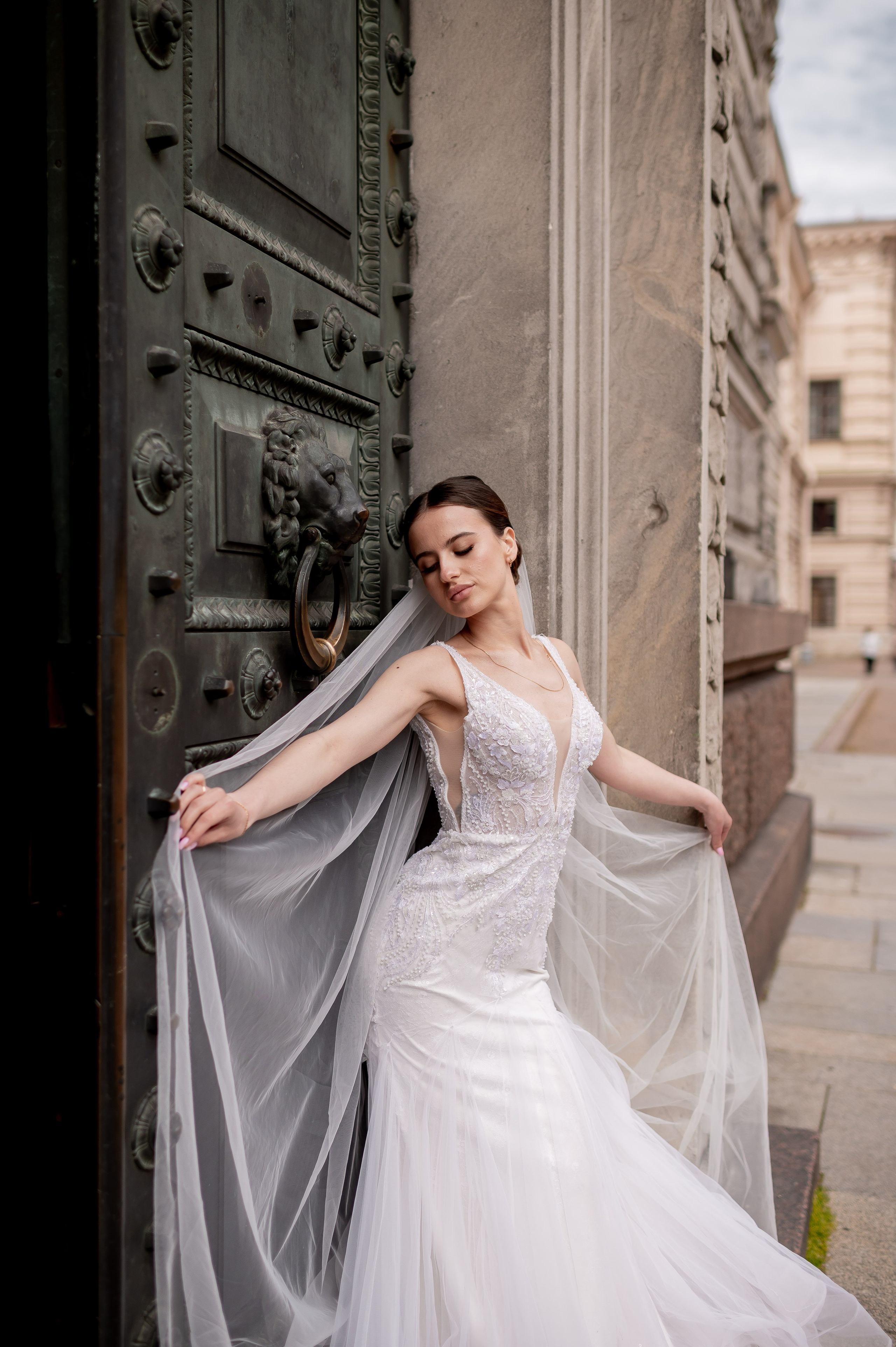 Елизавета и Максим (фотосессия у Дворца Штиглица, набережная Мойки и у Законодательного собрания). Портретный, семейный и свадебный фотограф в Санкт-Петербурге и в Пушкине Ширяев Денис