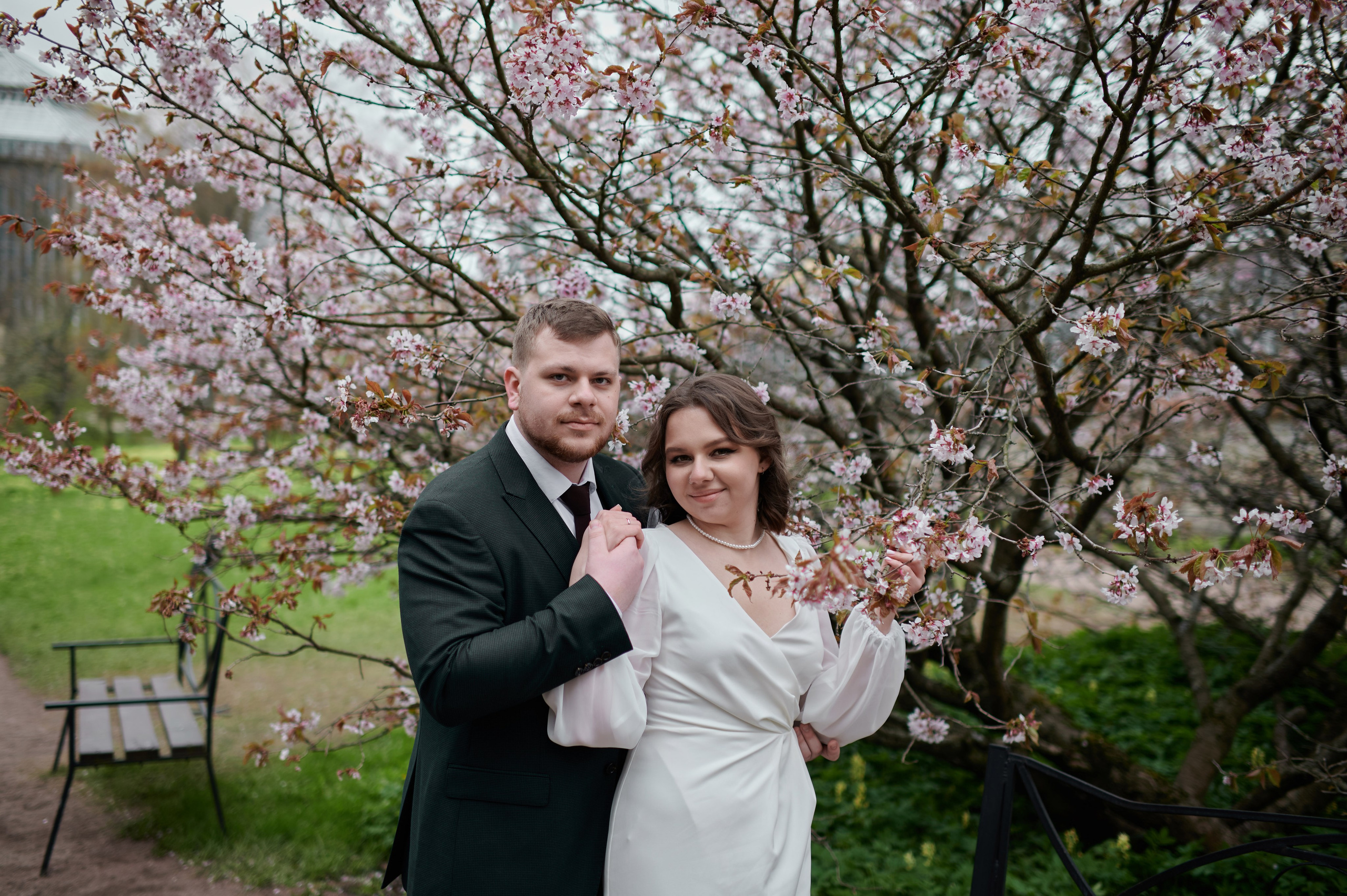 Ксения и Егор (фотосессия в ЗАГСе Петроградского района, Ботаническом саду с сакурой). Портретный, семейный и свадебный фотограф в Санкт-Петербурге и в Пушкине Ширяев Денис