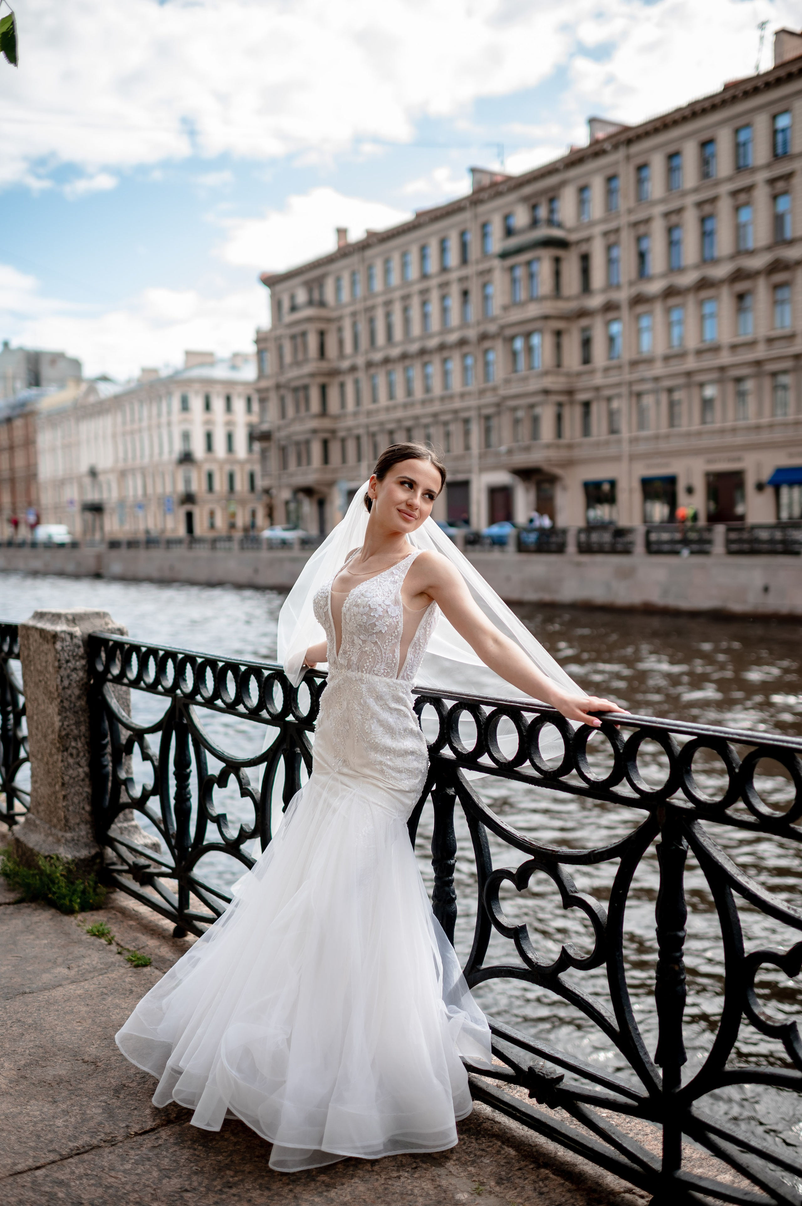Елизавета и Максим (фотосессия у Дворца Штиглица, набережная Мойки и у Законодательного собрания). Портретный, семейный и свадебный фотограф в Санкт-Петербурге и в Пушкине Ширяев Денис