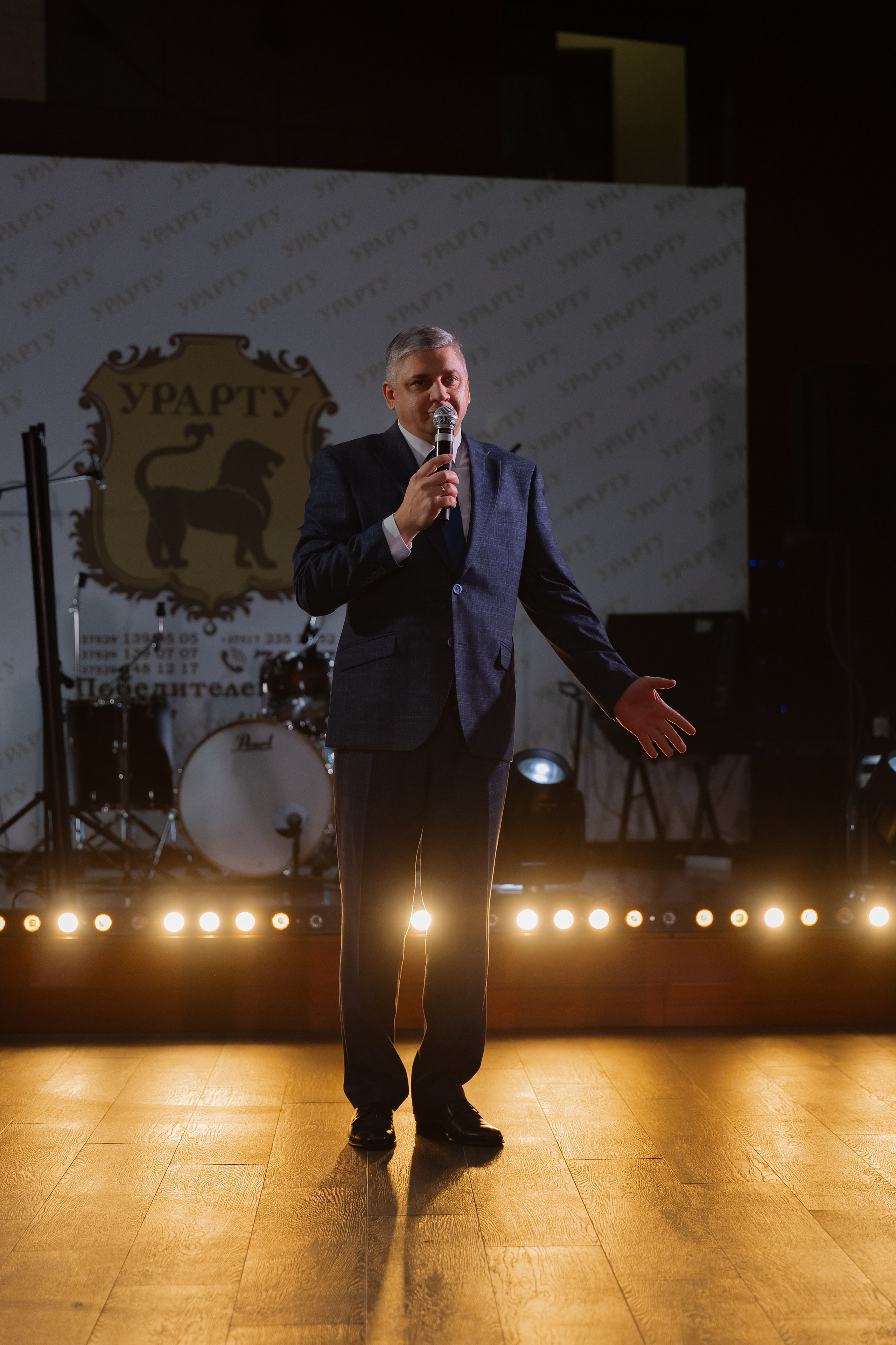 Корпоративная новогодняя фотосъемка для BELARUSBANK в Ресторане «Урарту». Свадебный фотограф в Минске/Беларуси Сергей Спиридонов