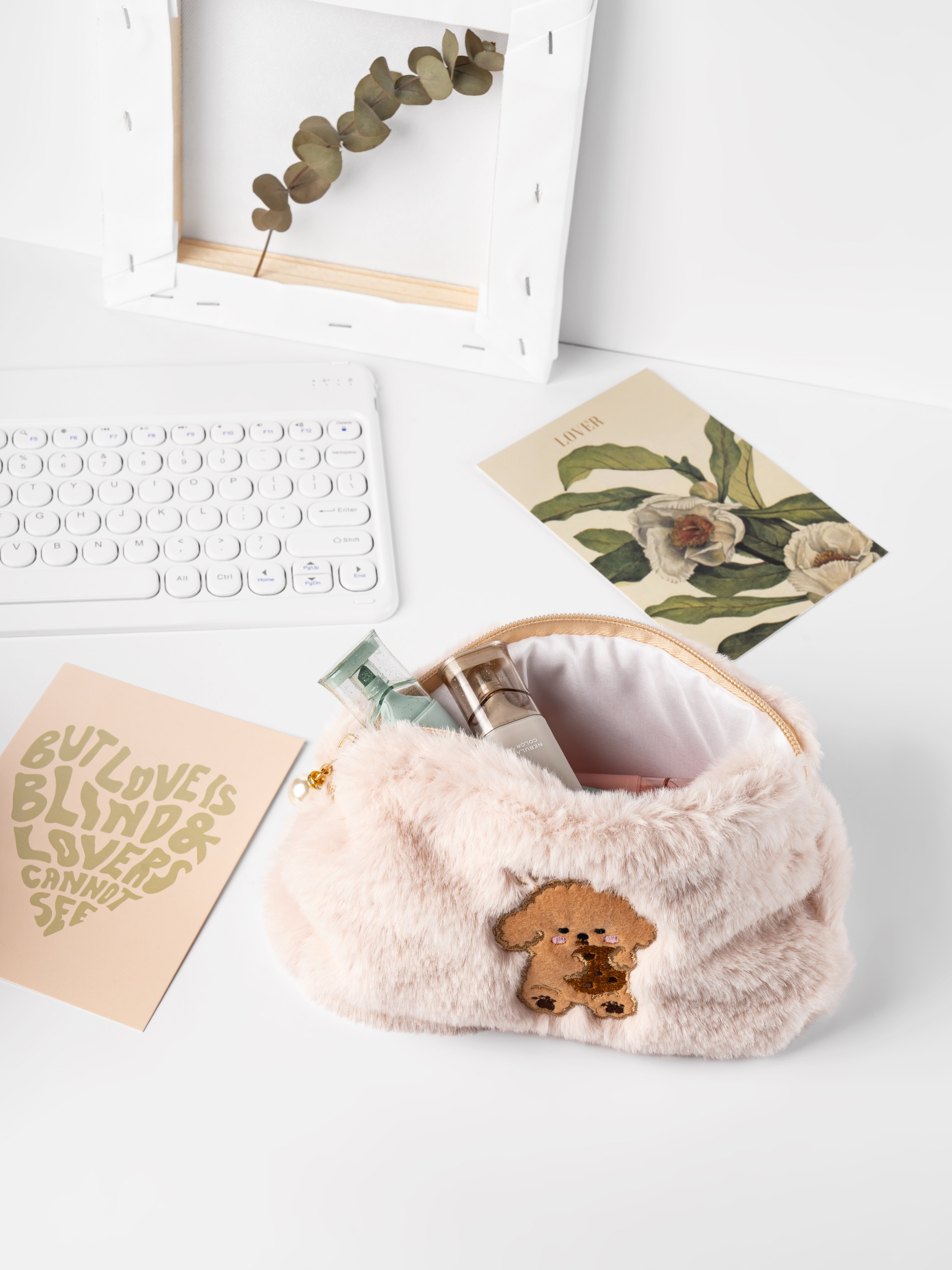 КОСМЕТИЧКИ. Предметная фотосъемка в г. Москва PREDMETKASTUDIO