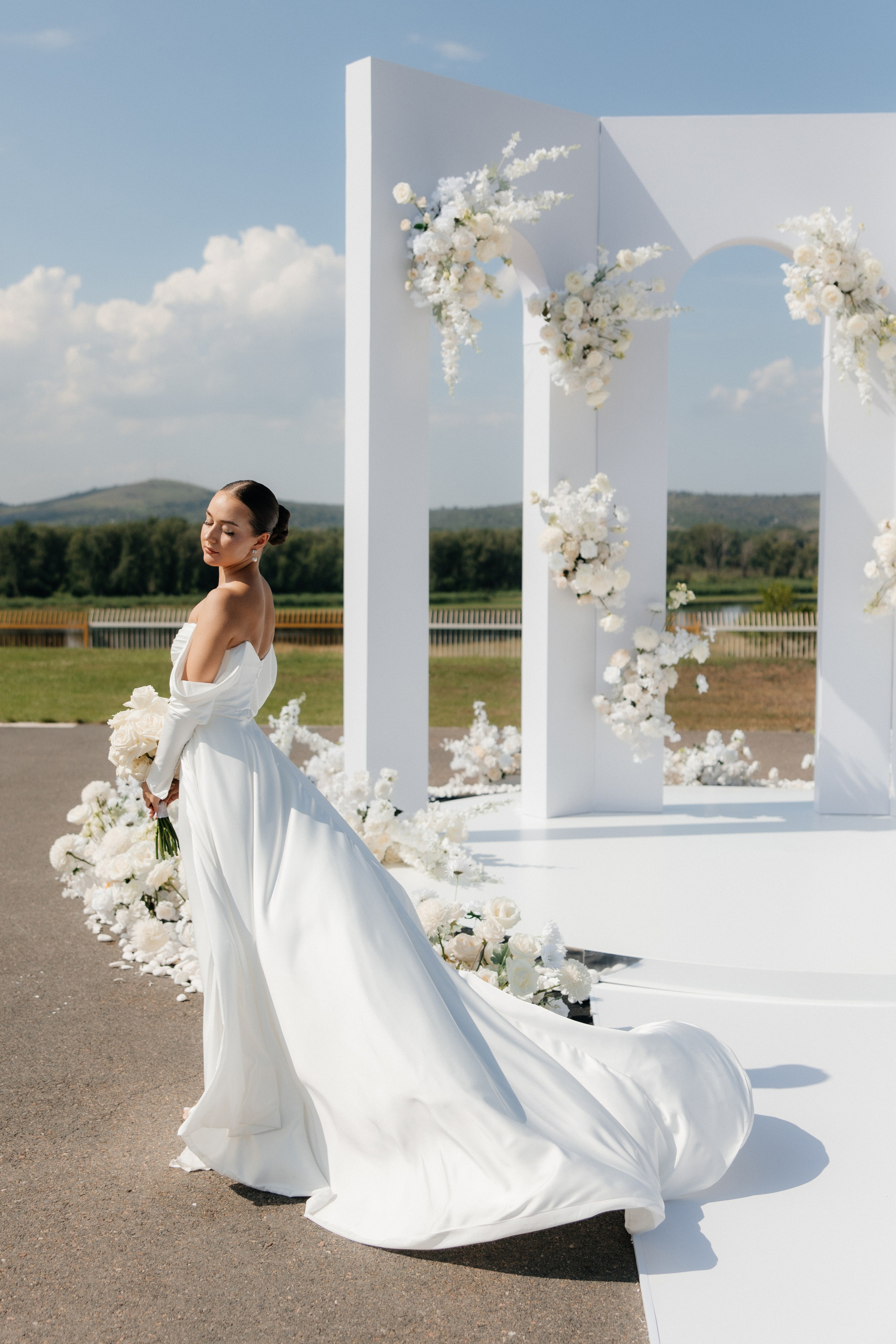 Красивая свадьба в классическом стиле. Организатор Романова Любовь