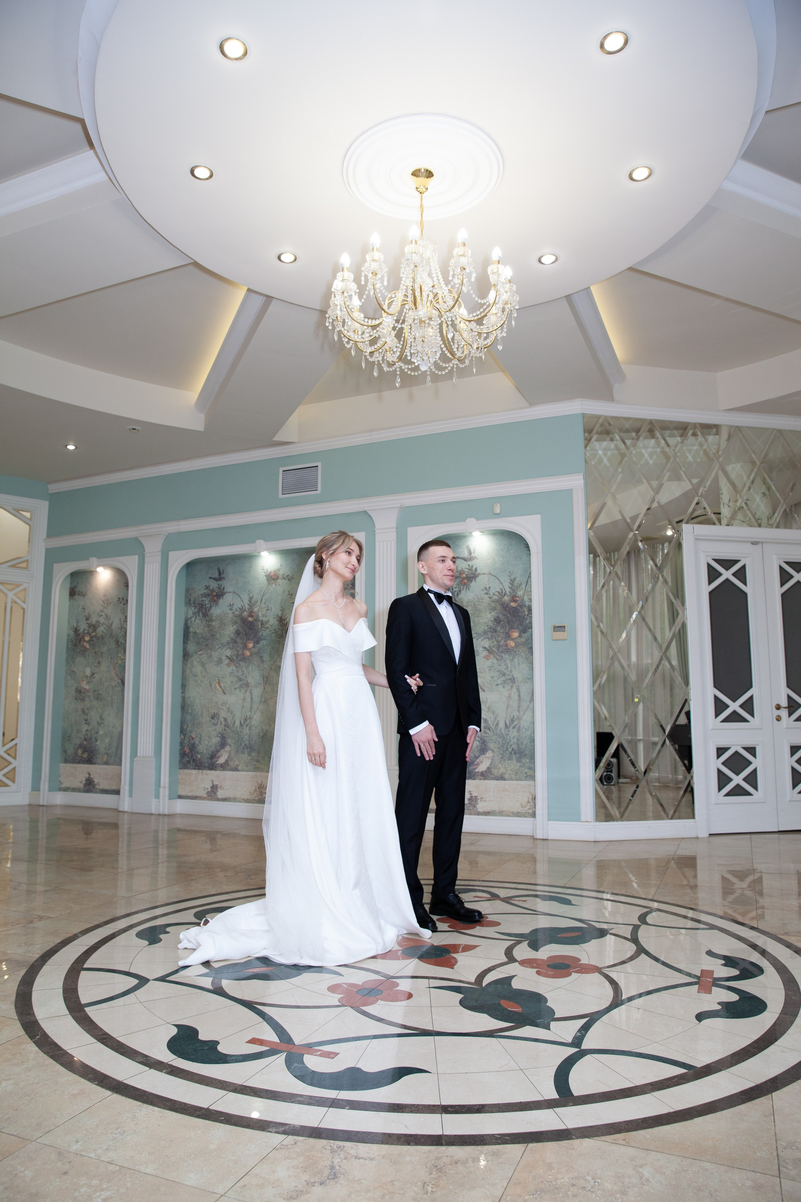 Свадебная фотосессия в отеле Ареал. Фотограф в Железнодорожном и Балашихе