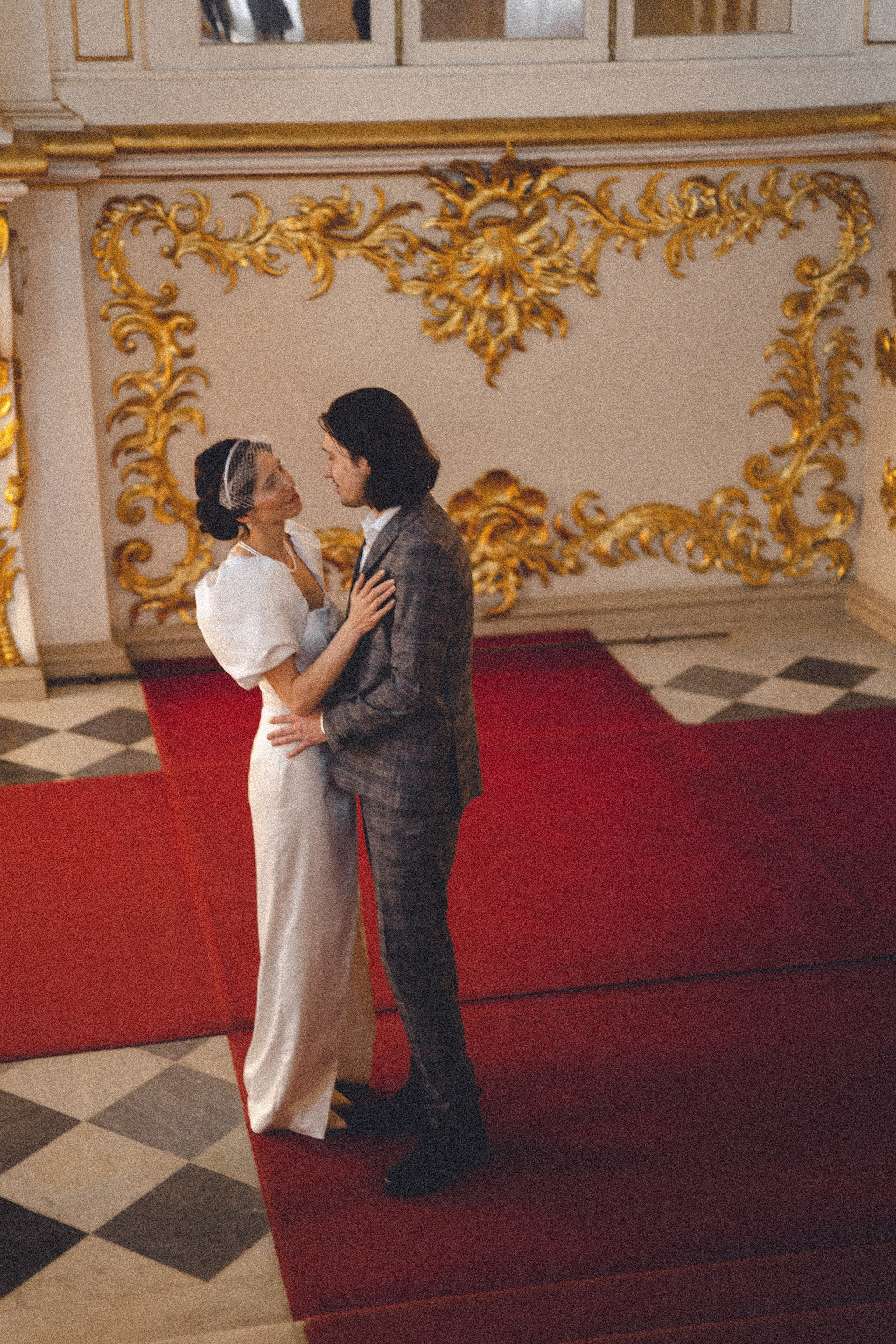 Свадебная съемка в Эрмитаже. Фотограф в Санкт-Петербурге Осокина Елизавета