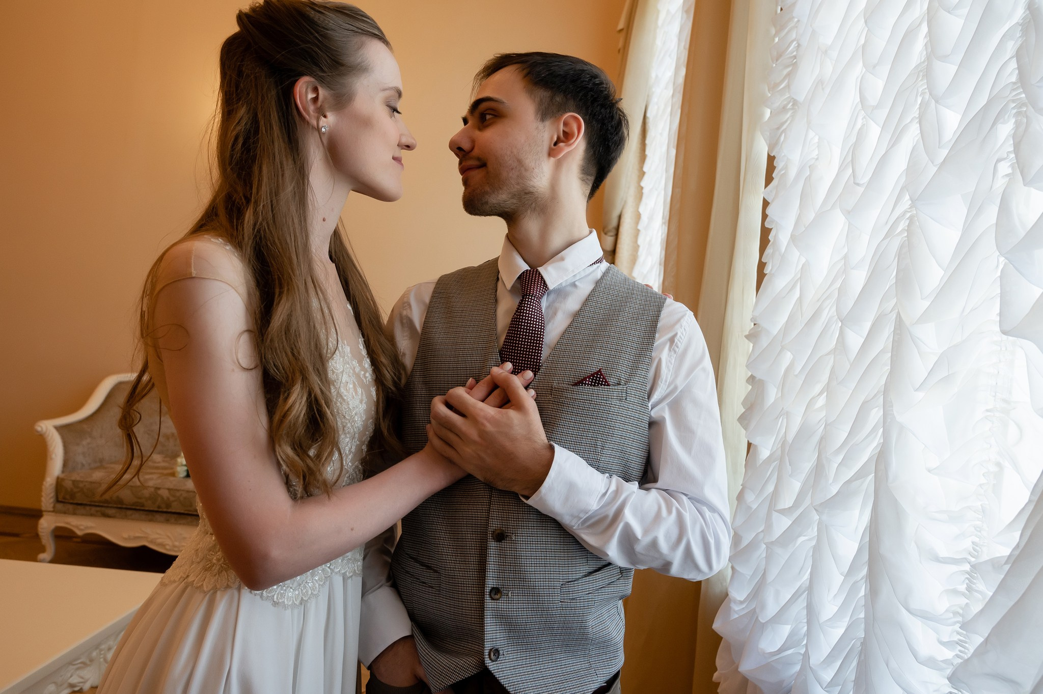 Зеркальный дворик. Свадебный и семейный фотограф из Санкт-Петербурга Климов Анатолий