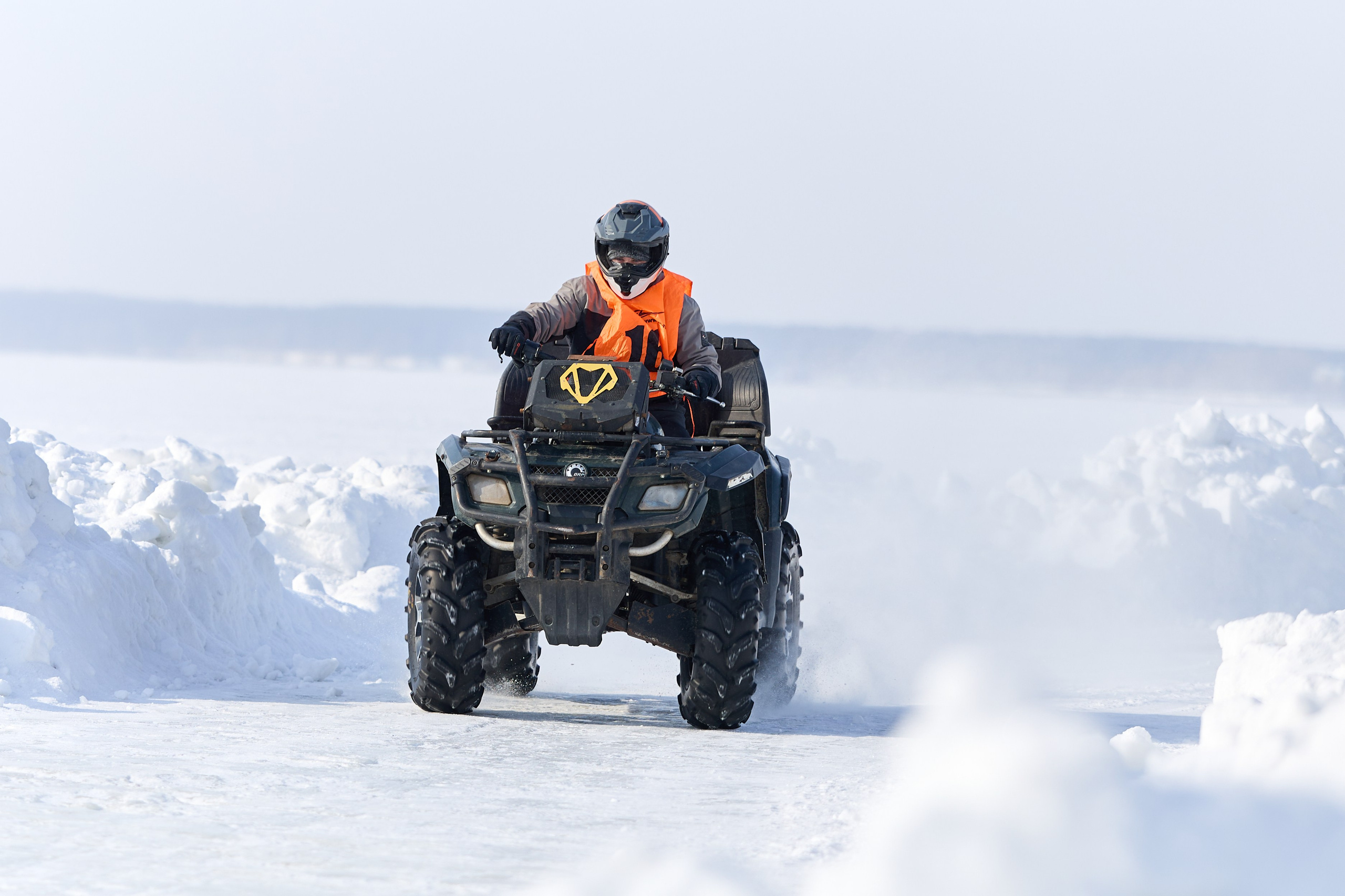 Топим Лёд — 2026. Соревнования на квадроциклах. Фотограф в Новосибирске Алена Скокова