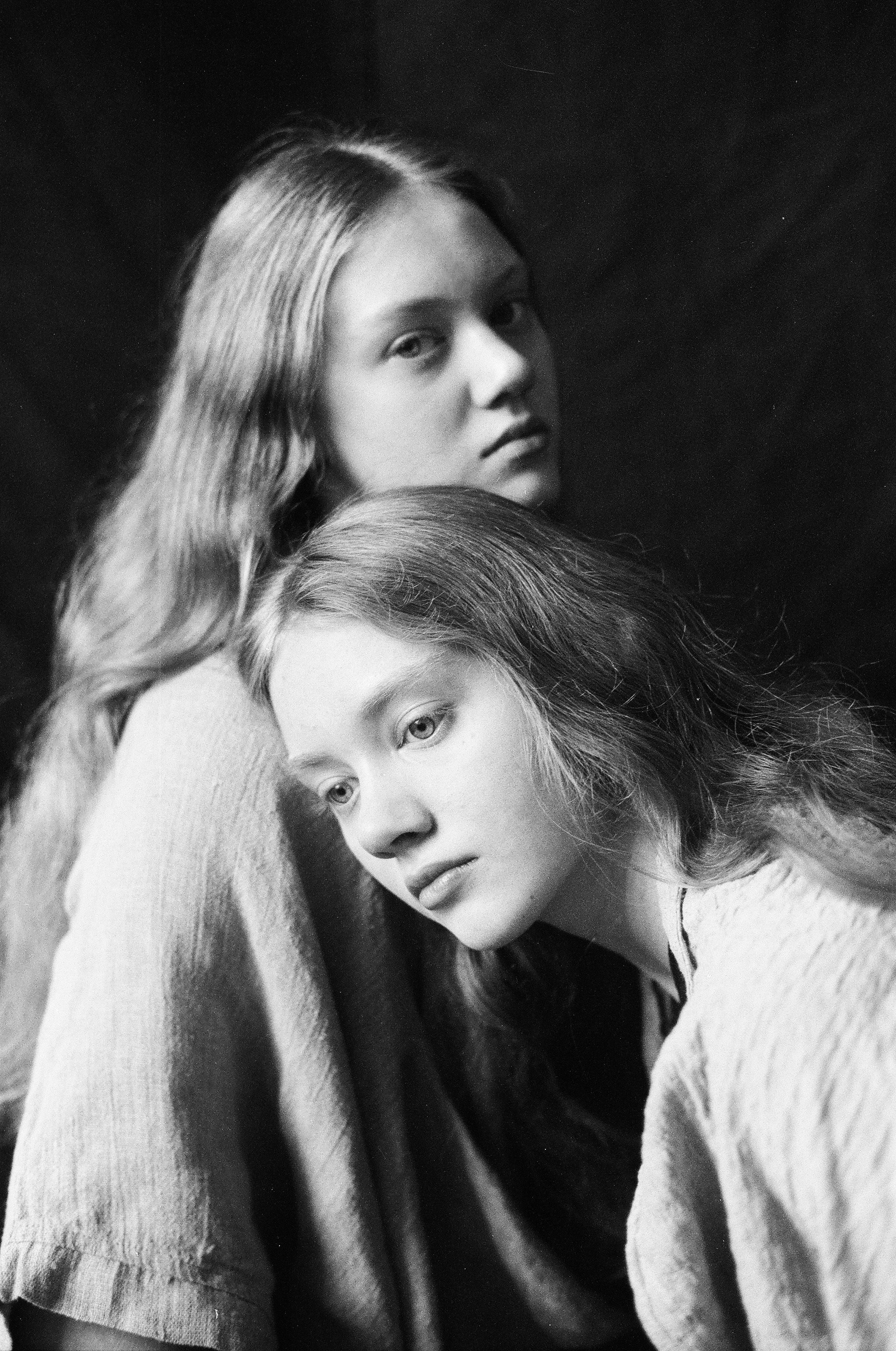 Соня и Ксюша. Пленка. Фотограф Тимофеева Юлия