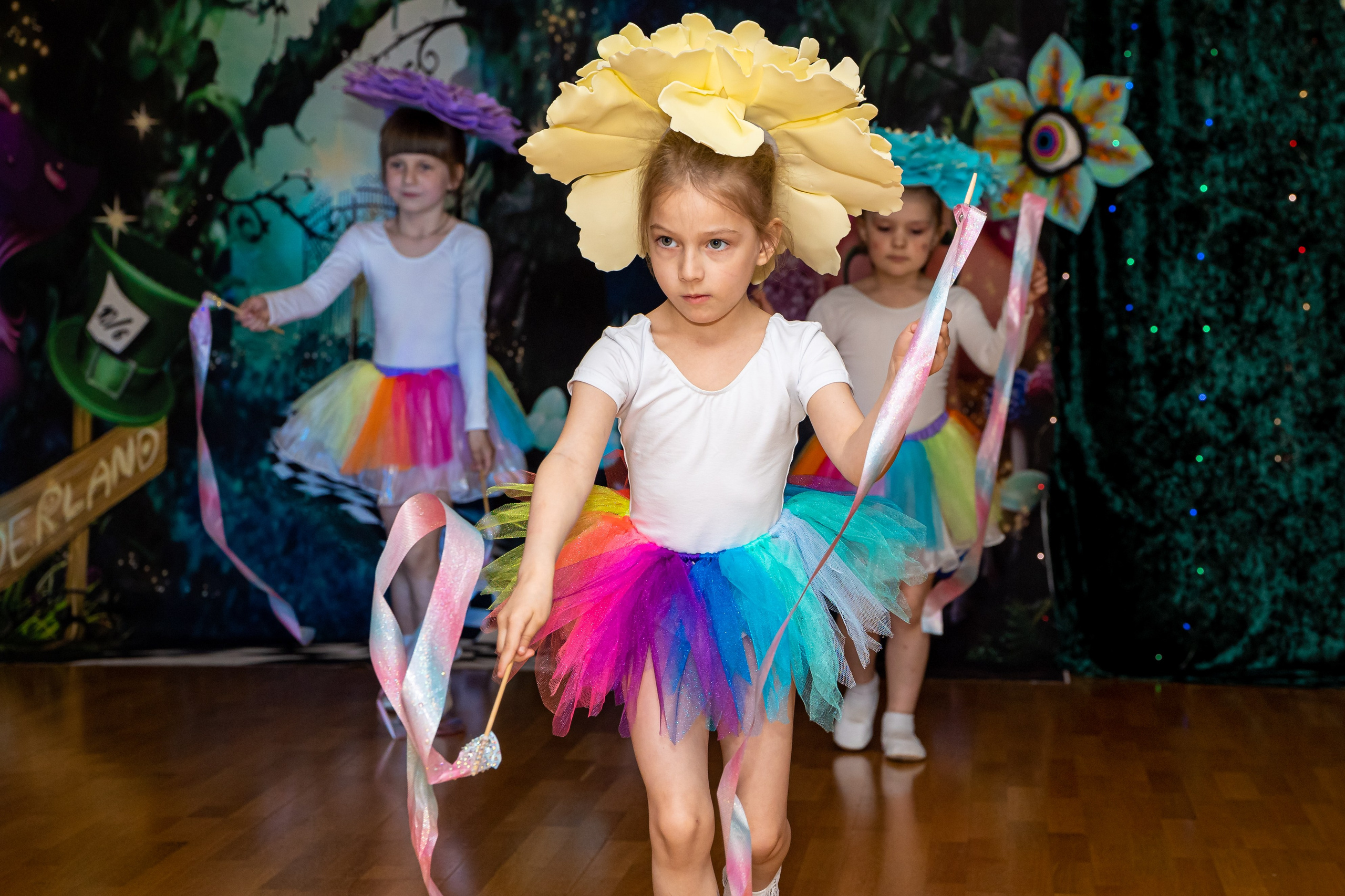 Фотосъемка детского выступления «Алиса в стране чудес». Ирина Носова - семейный и детский фотограф