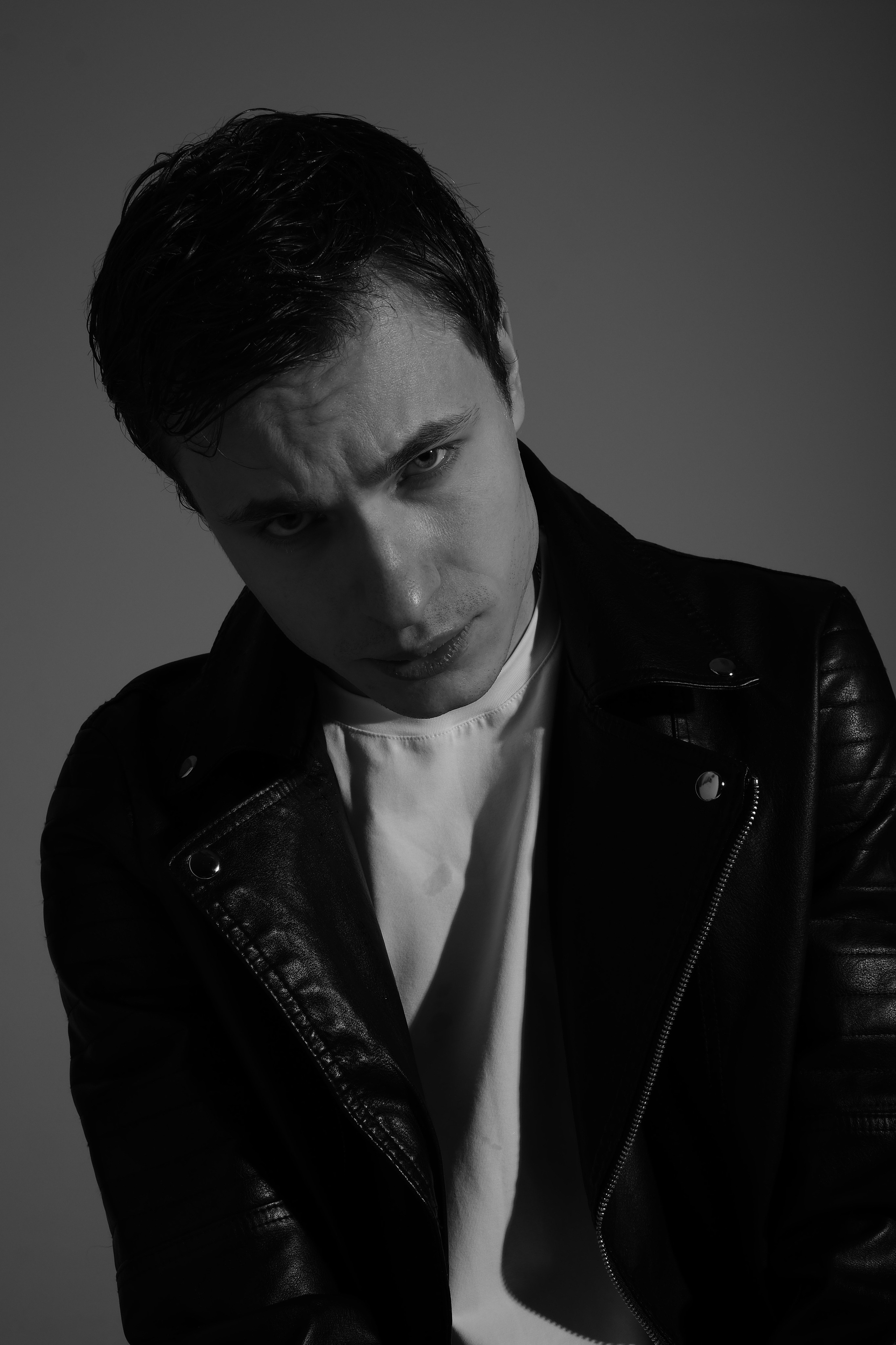 Влад. Фотограф в Москве. Женский и мужской портрет, лавстори (love story)