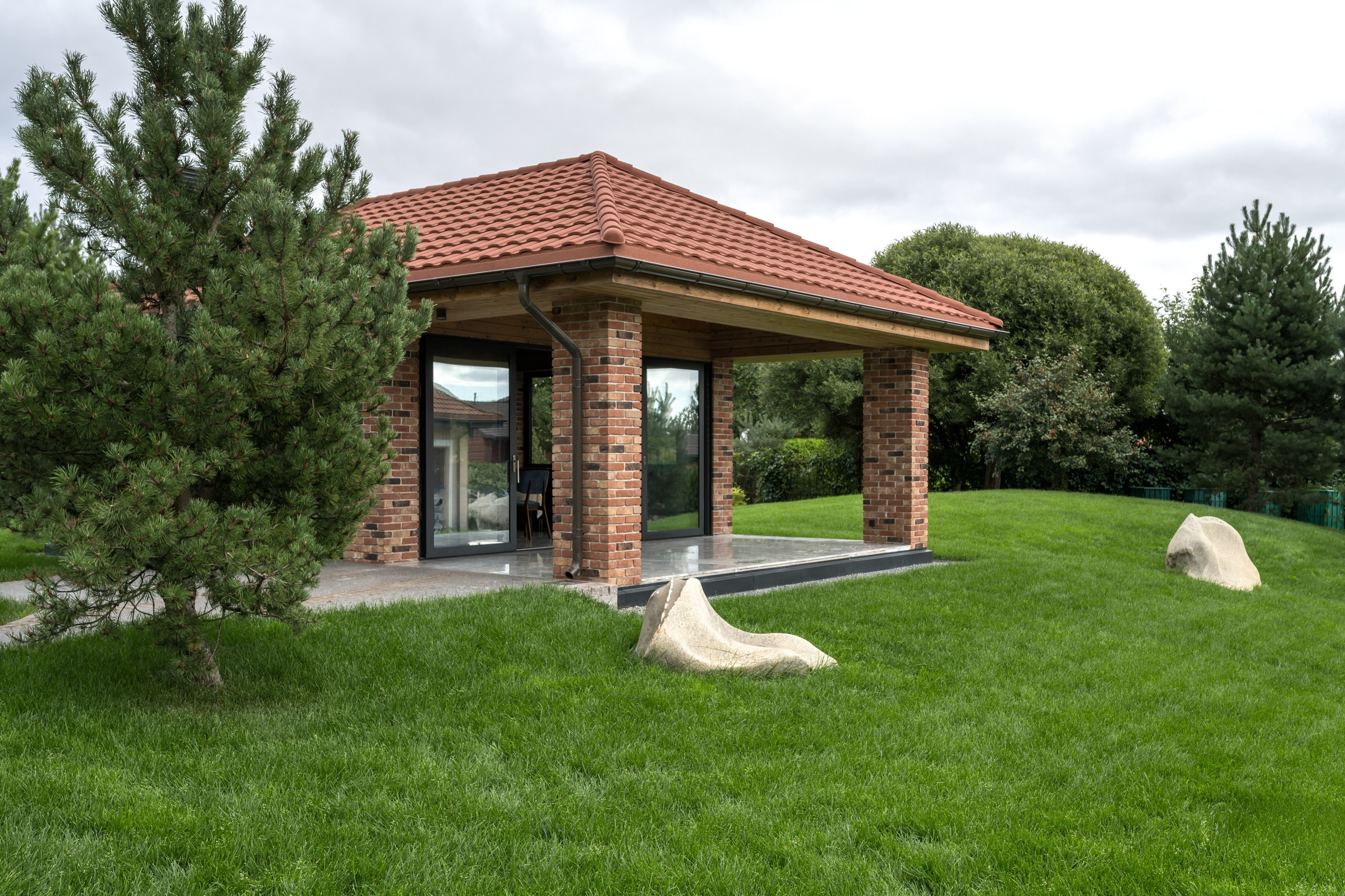 Уличная гриль-беседка. Интерьерный фотограф Мария Дмитриева. Санкт-Петербург