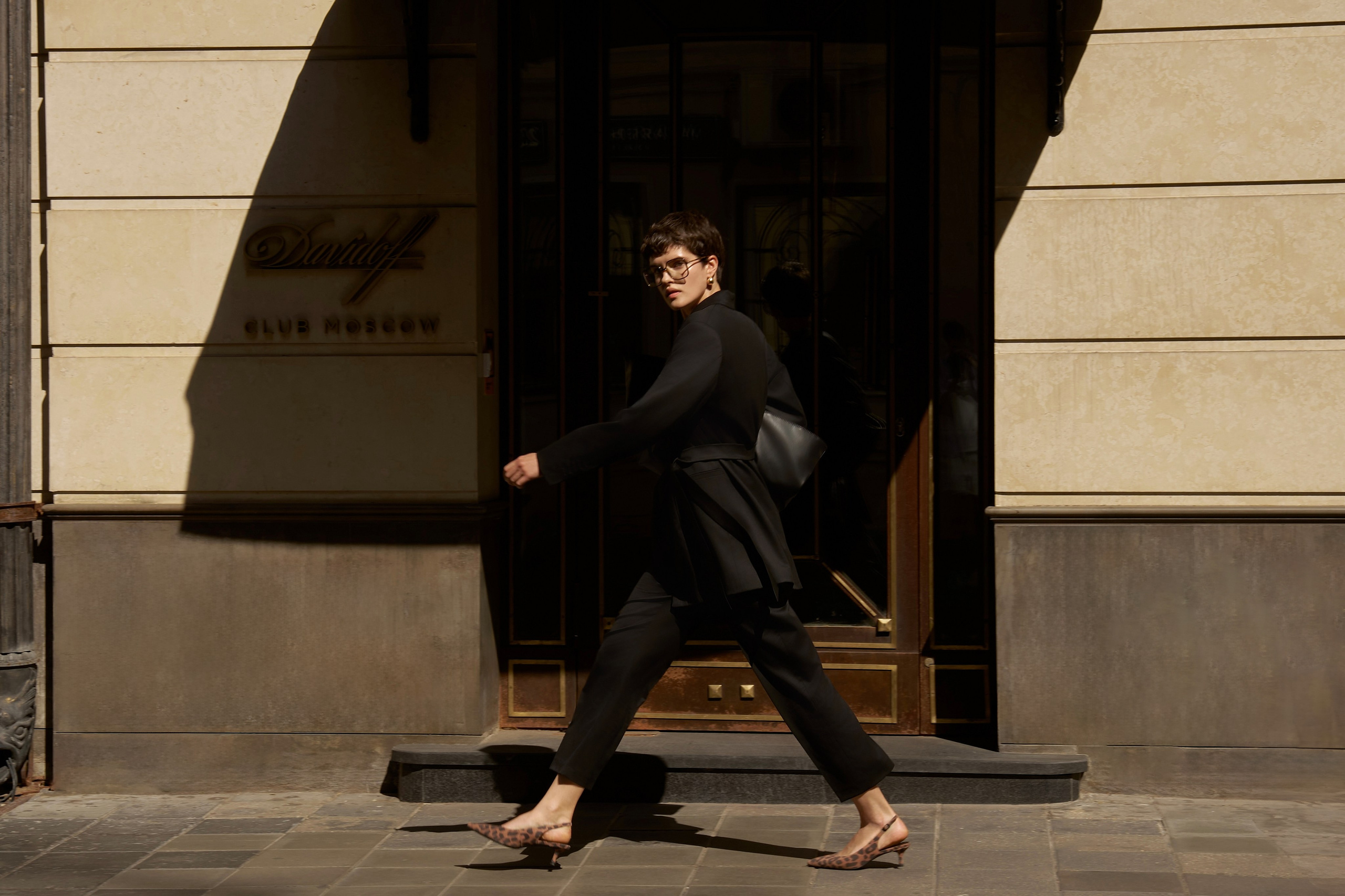 VOVSUDA. Фотограф для брендов одежды и маркетплейсов в Москве Рита Винтер