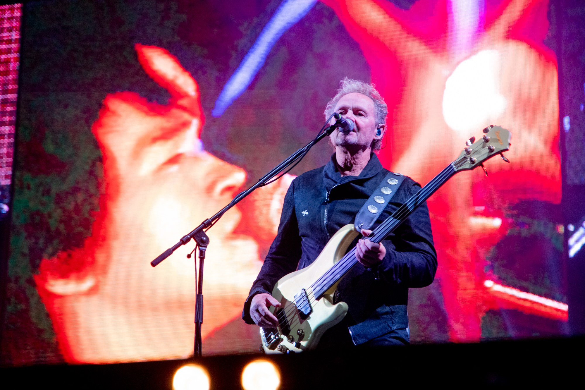 Группа «КИНО». Репортажный, промышленный и маркетплейс-фотограф Дмитрий Чернат