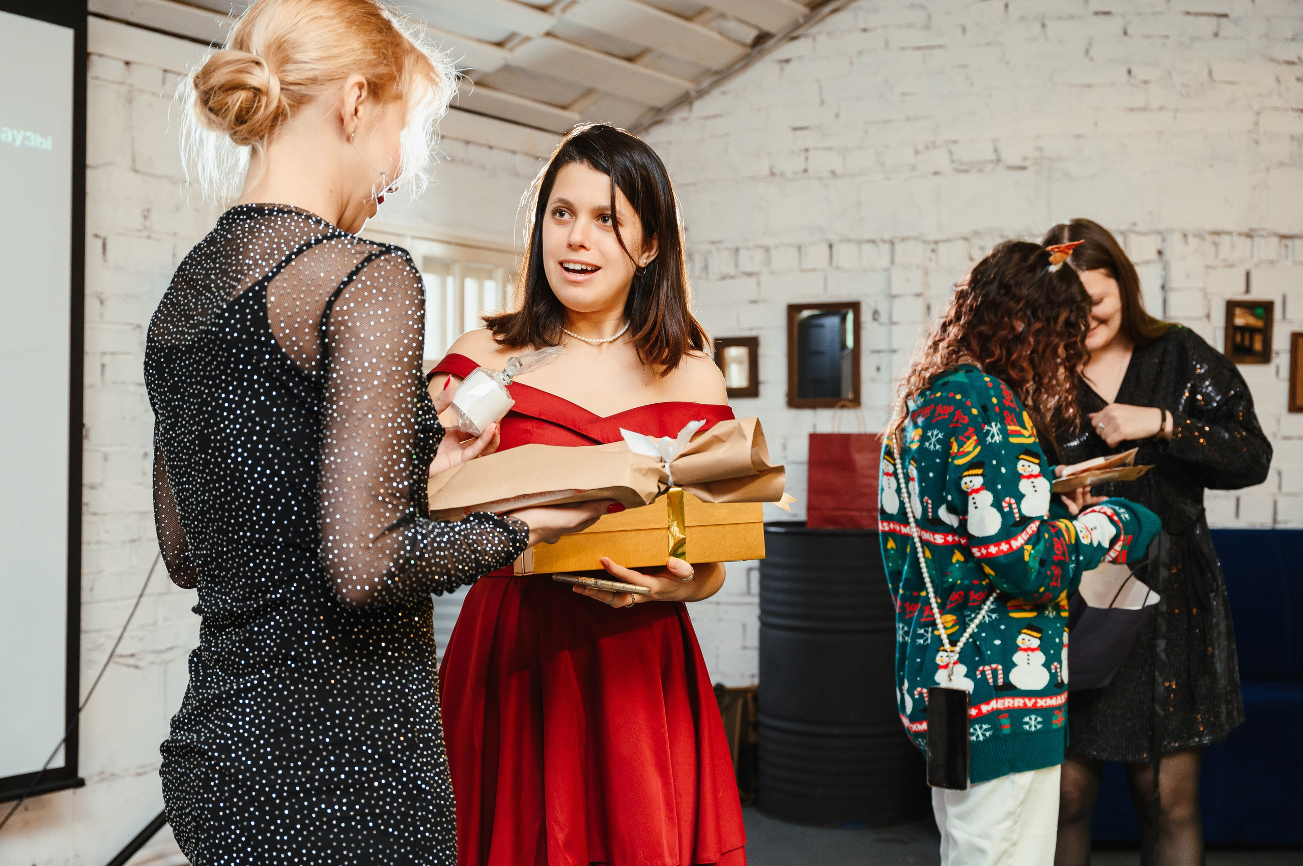 Новый год в клубе «Читалка». Свадебный и просто хороший фотограф в Челябинске