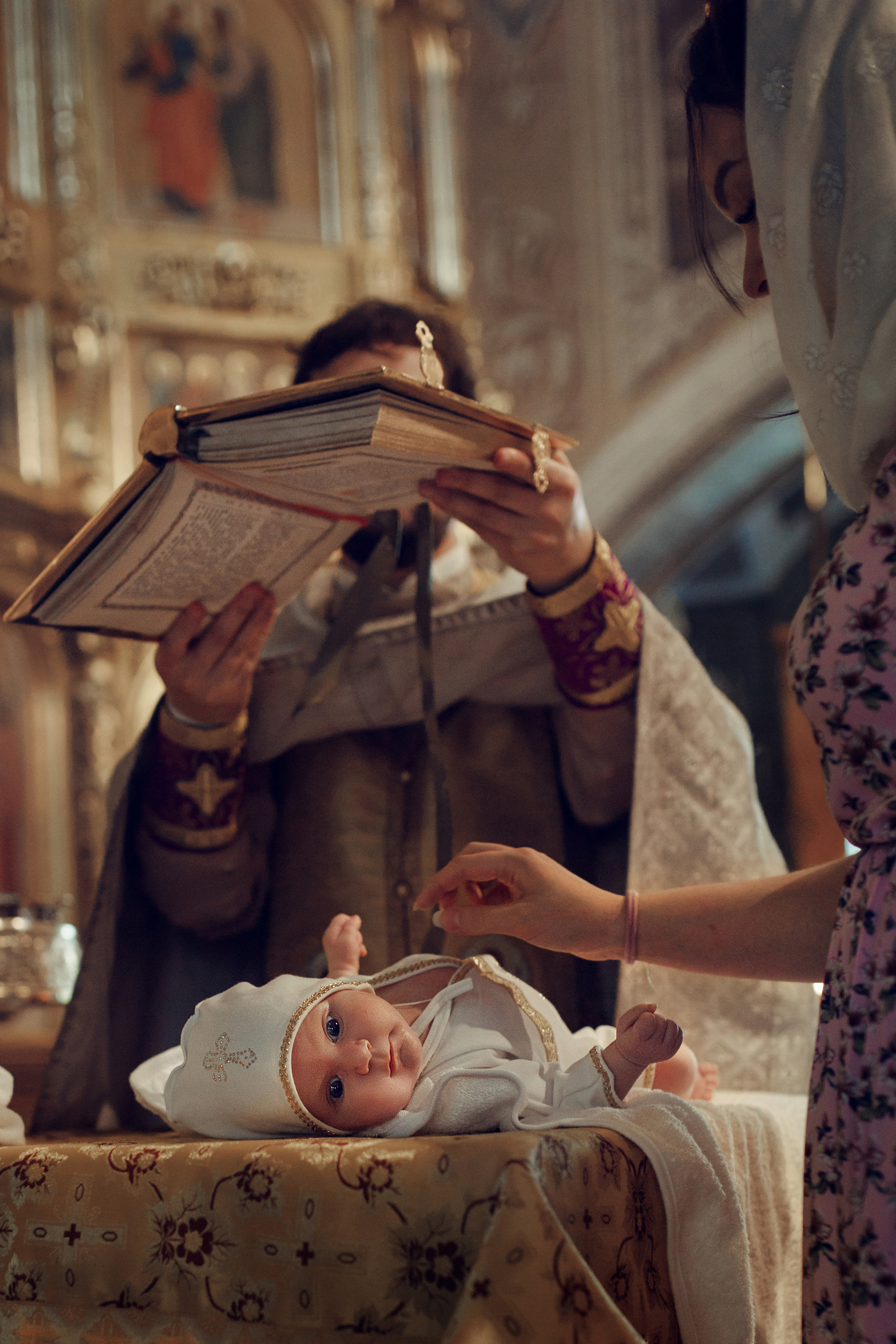 Фотограф на таинство крещения и венчание в храмах Москвы и MO. Moscow_CPC