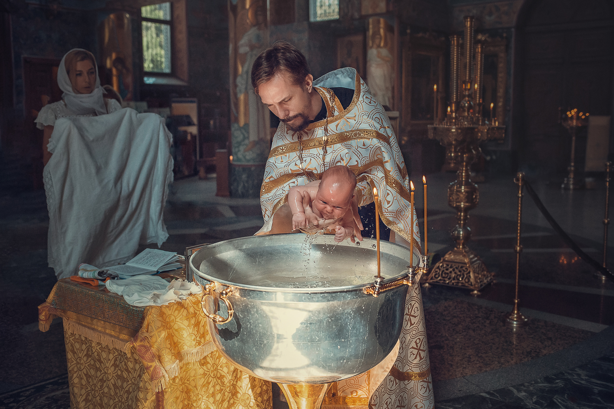 Фотограф на таинство крещения и венчание в храмах Москвы и MO. Moscow_CPC