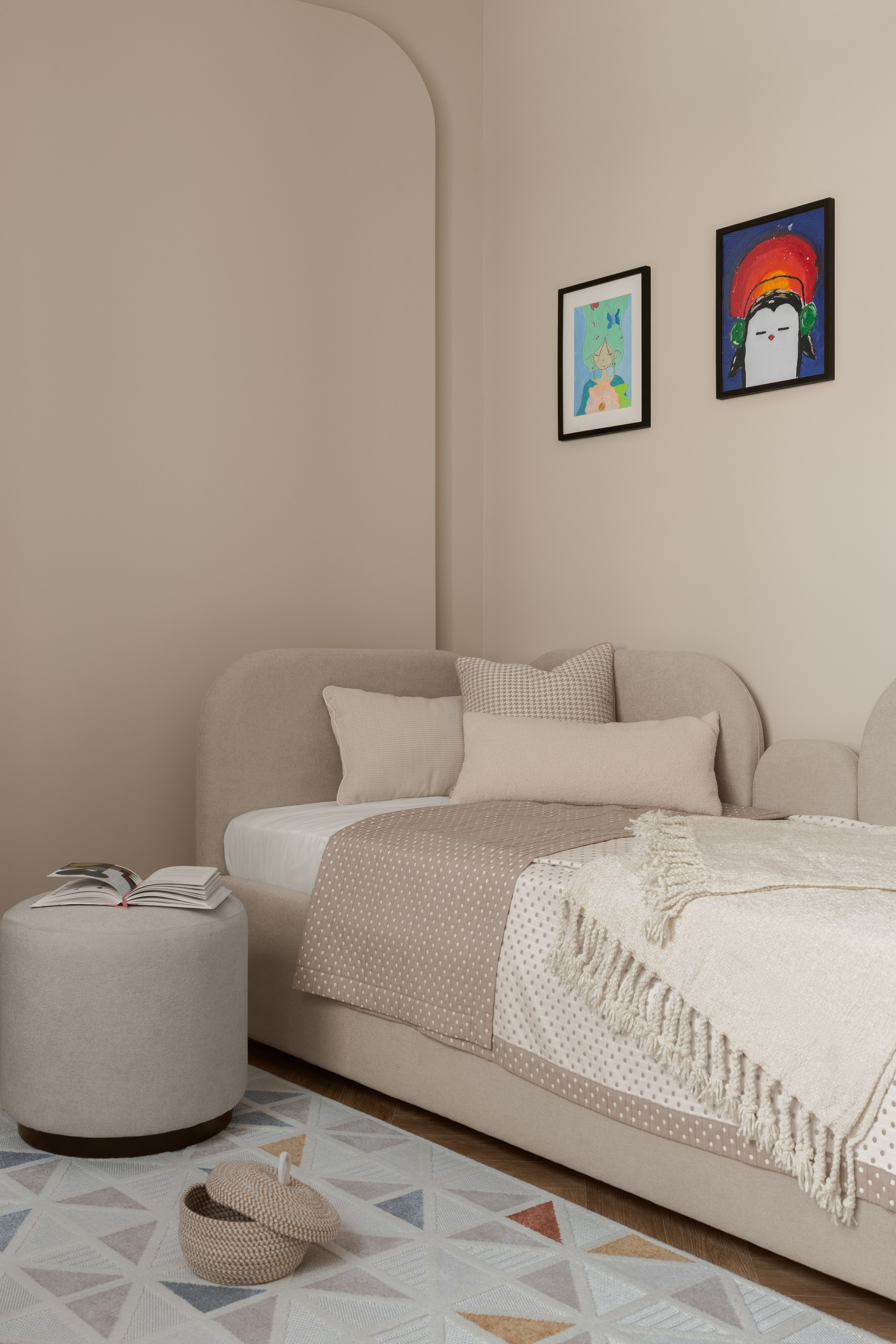 Динара Абикенова — Capital Park Light. Roman Yakunin — interior photographer in Almaty, Kazakhstan