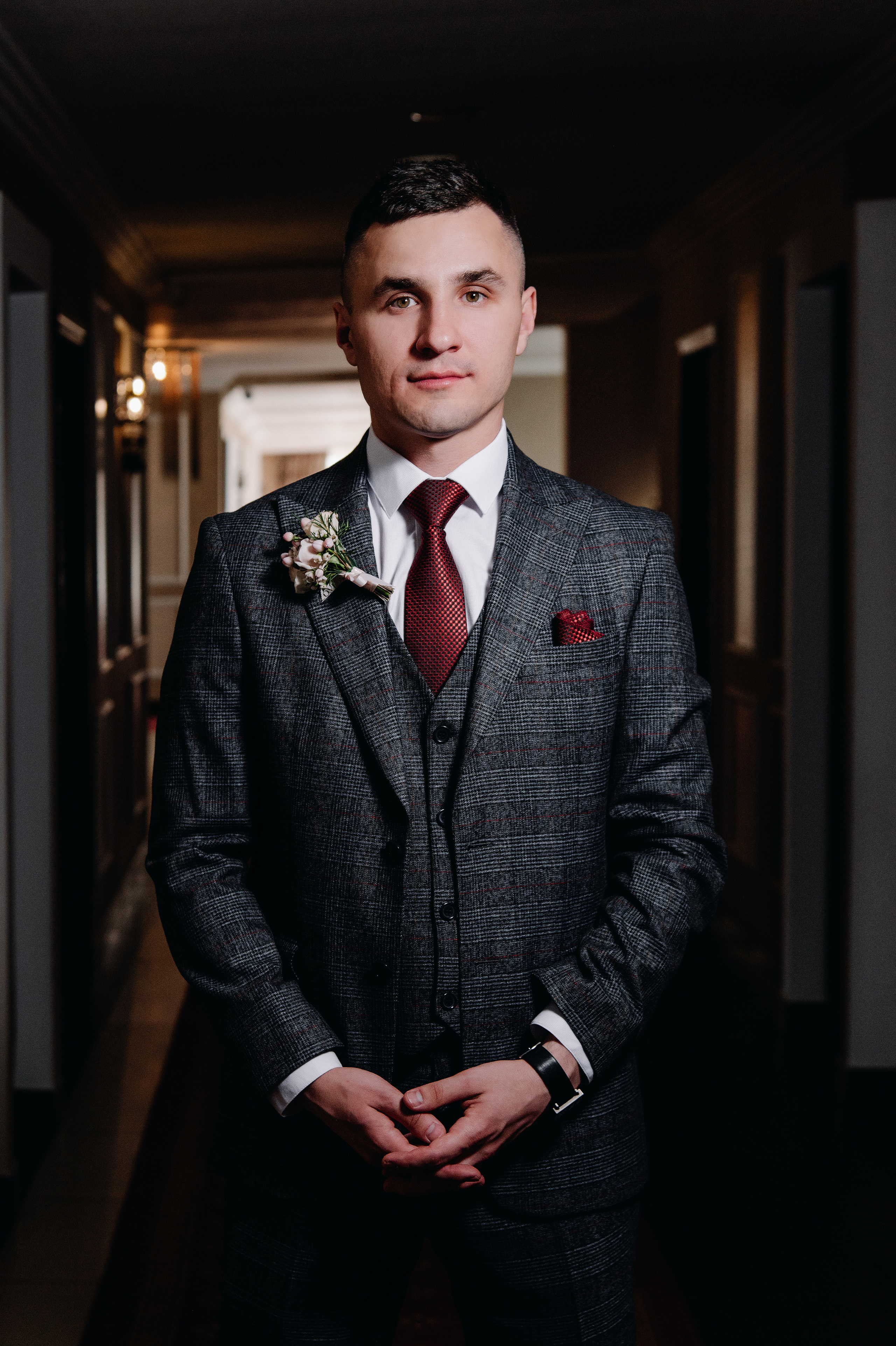 Фотосессия в гостинице. Свадебный фотограф Караганда