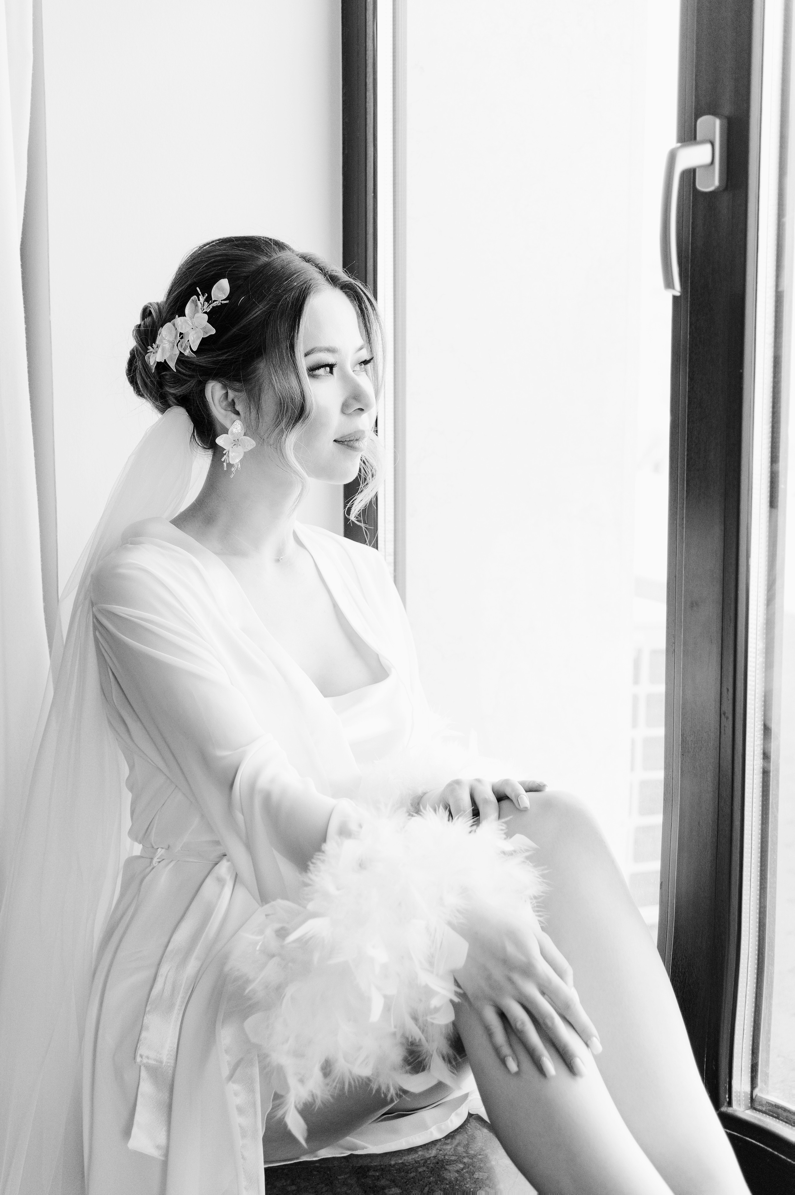 Фотосессия в гостинице. Свадебный фотограф Караганда