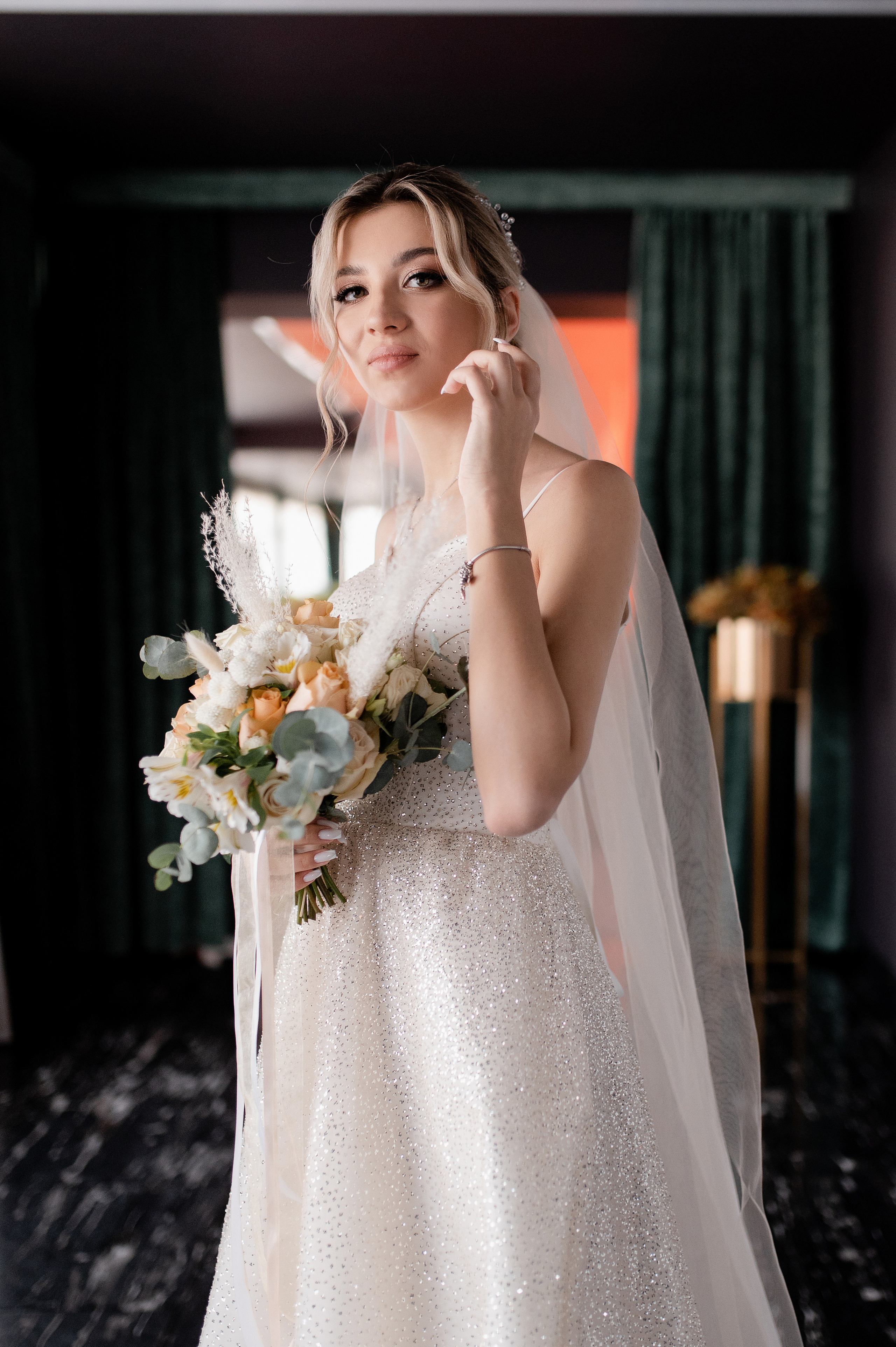 Свадебная фотосессия в Караганде. Свадебный фотограф Караганда