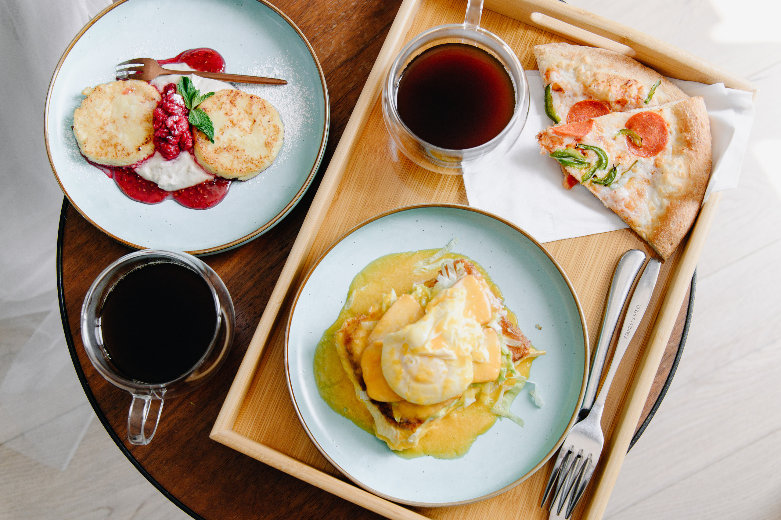 Фотосессия в гостинице. Свадебный фотограф Караганда