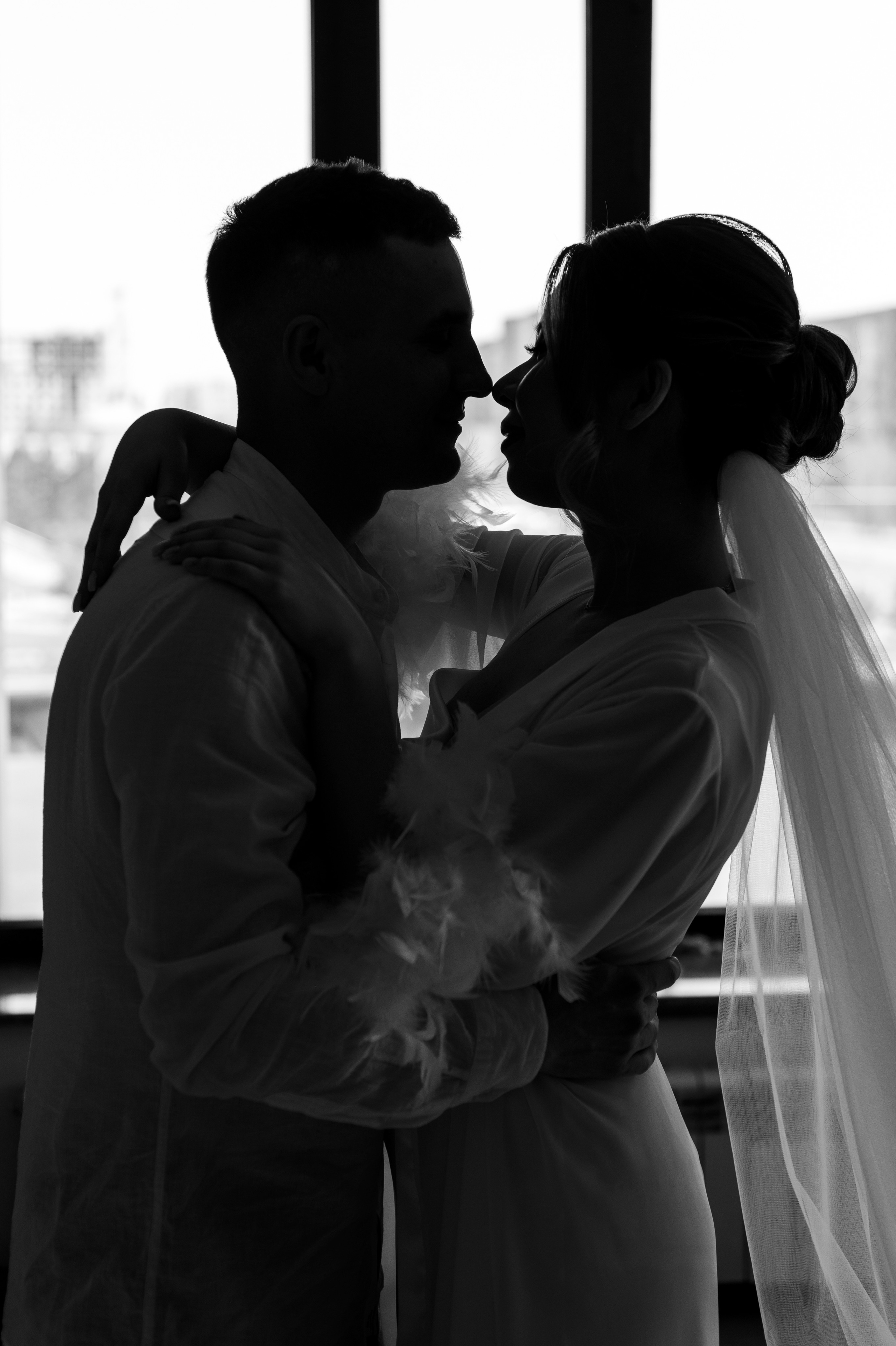 Фотосессия в гостинице. Свадебный фотограф Караганда