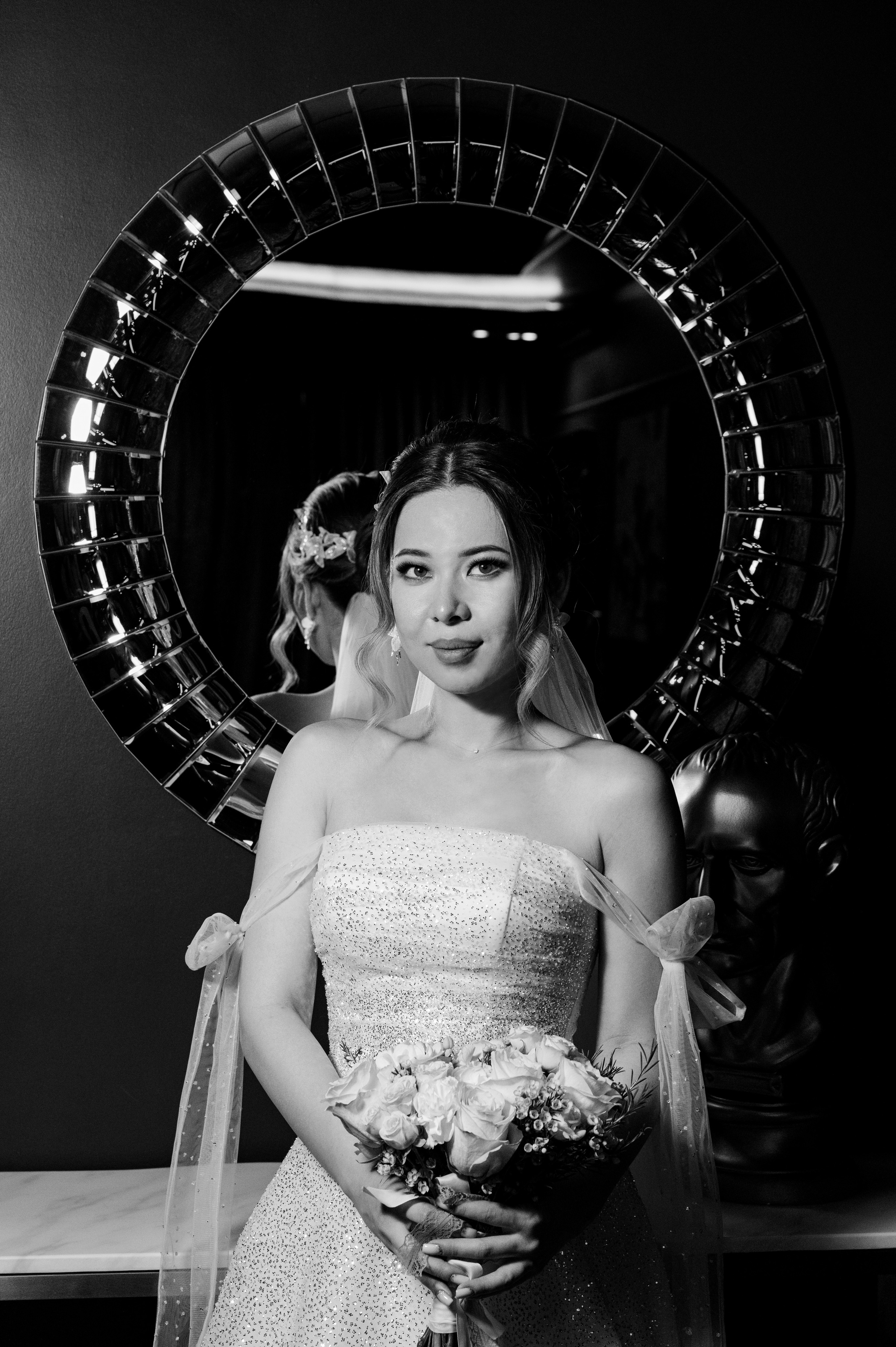 Фотосессия в гостинице. Свадебный фотограф Караганда