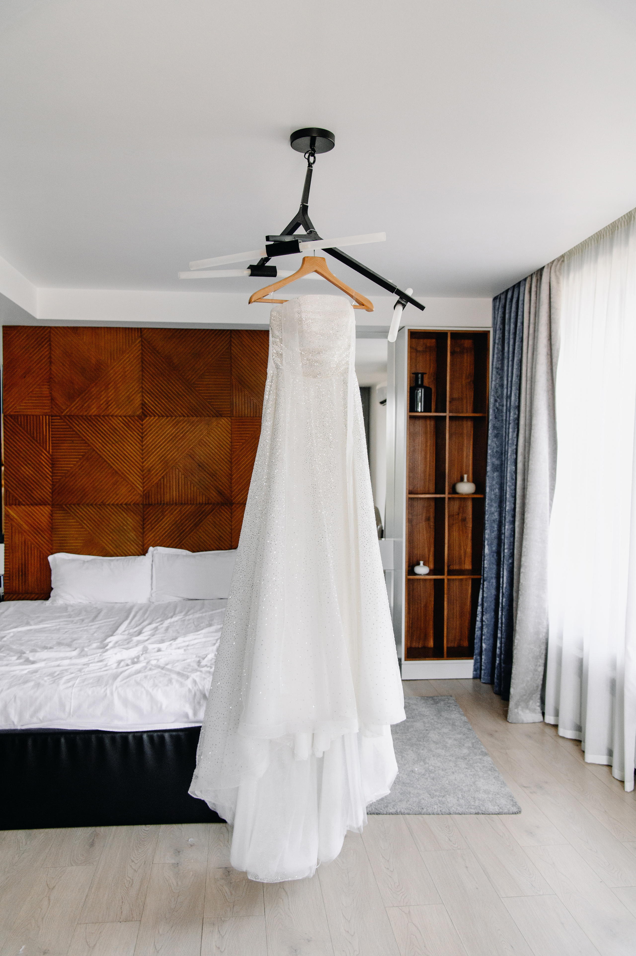 Фотосессия в гостинице. Свадебный фотограф Караганда