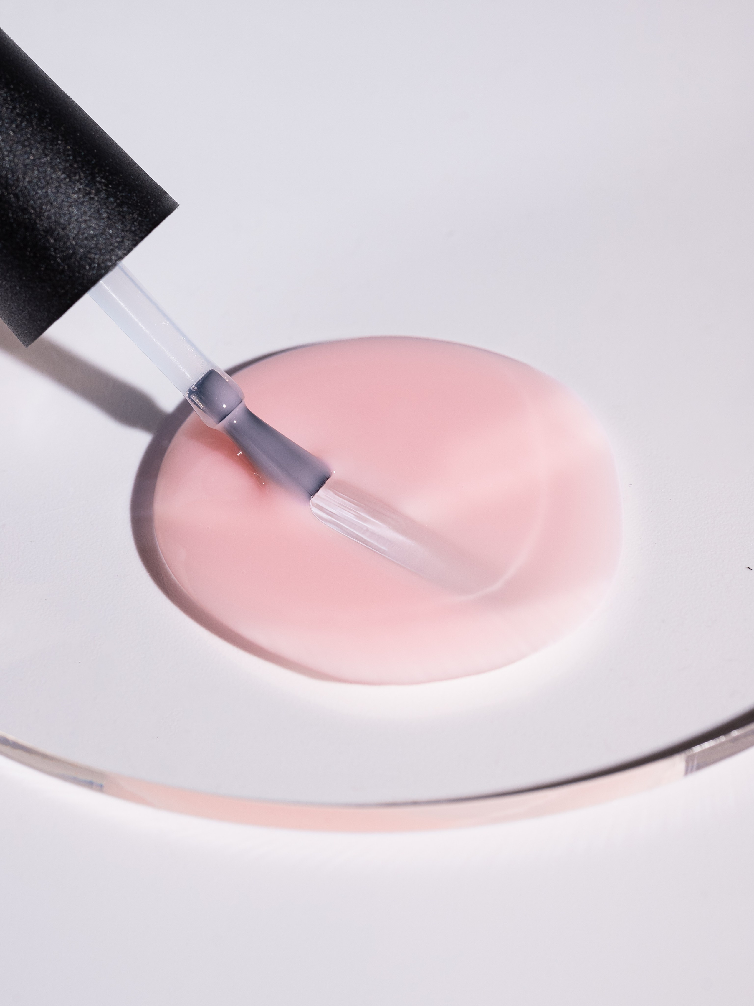 Лаки, гели. Предметный фотограф, фото для маркетплейсов Пятигорск, КМВ