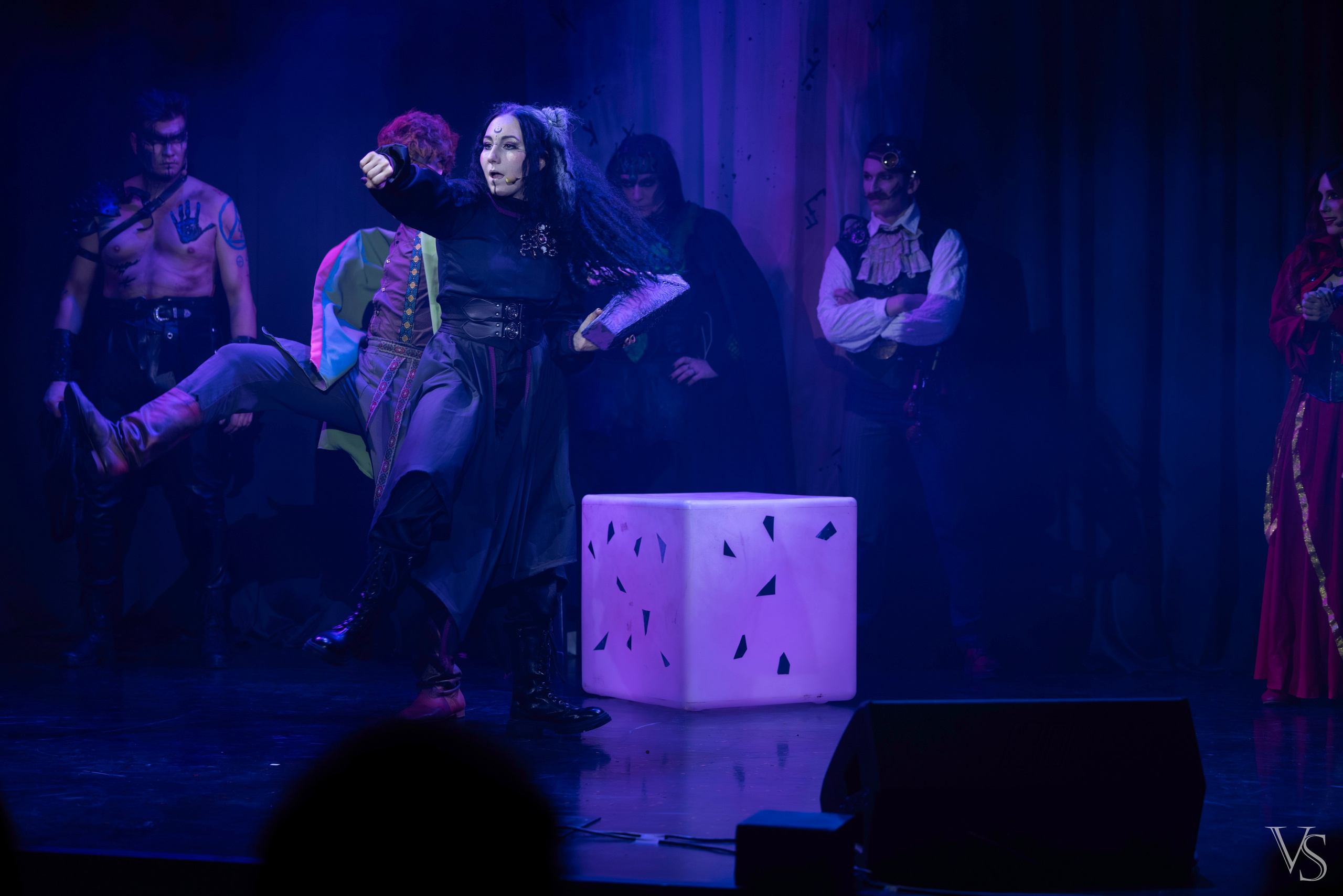 Книга стихий 25.01. Фотограф Виктор Степанов