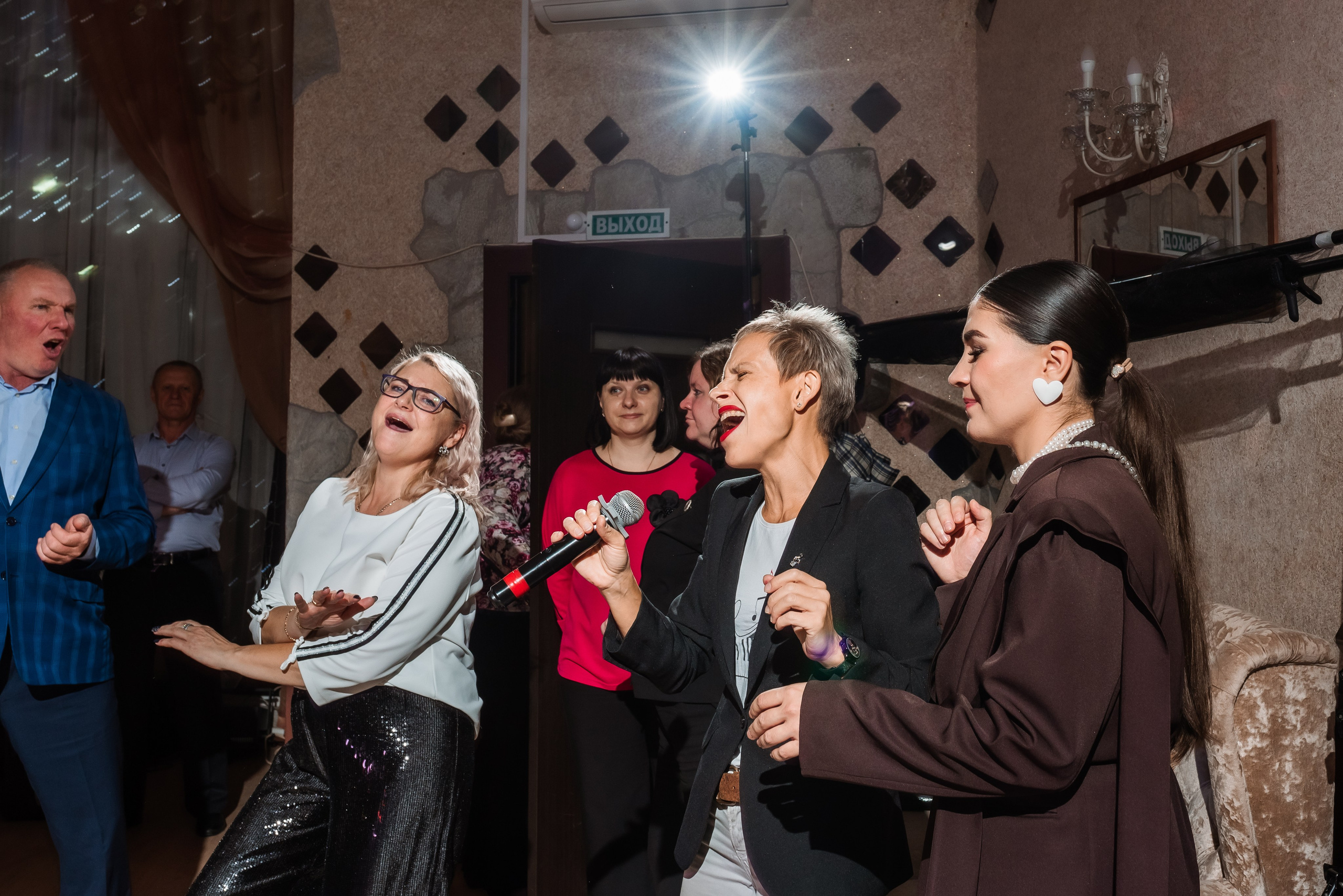 Фотосъёмка мероприятий: фото Дня Рождения, юбилея, корпоратива — Фотограф на праздник