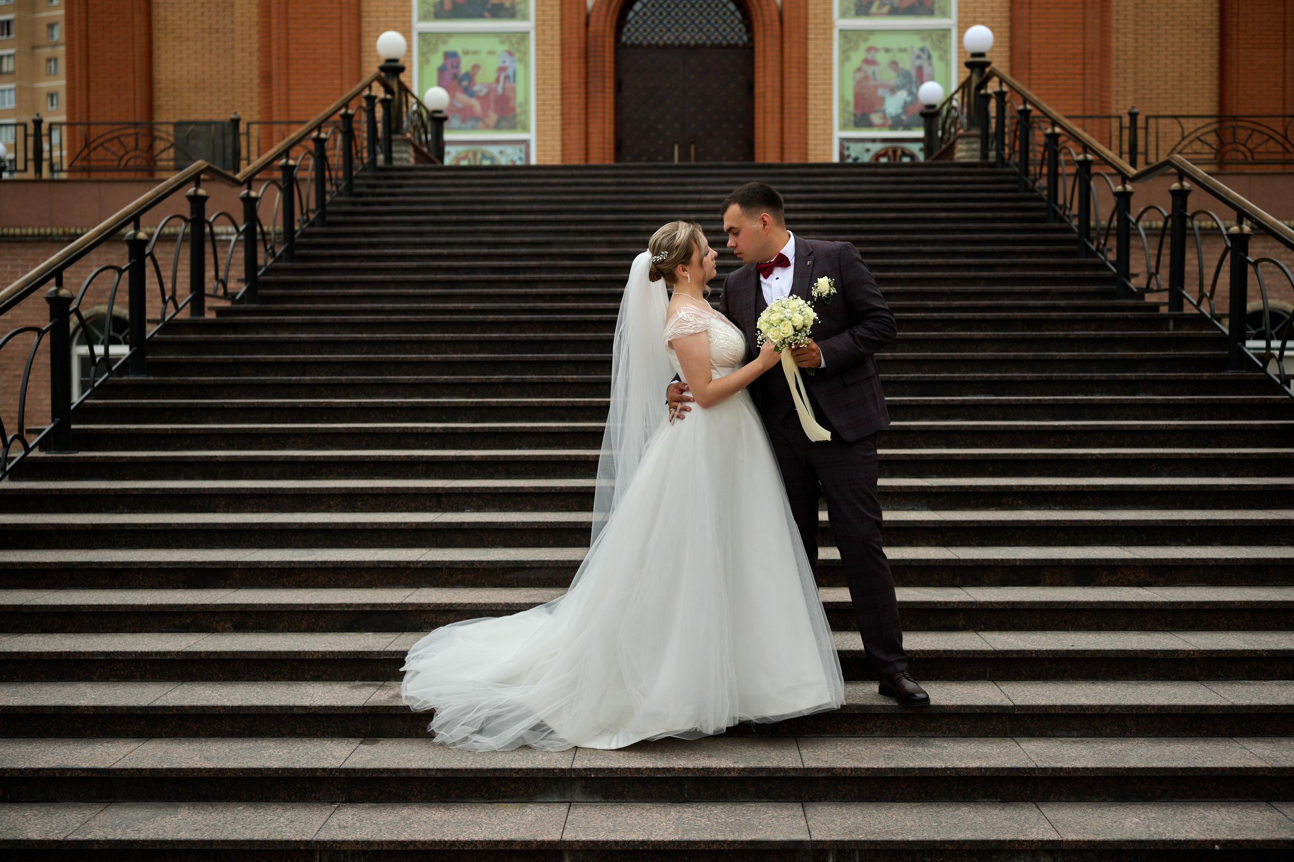 Свадебная фотосессия Ильи и Евгении в Старом Осколе. Профессиональный фотограф Старый Оскол, Губкин — свадьба, венчание, крещение, юбилей и день рождения