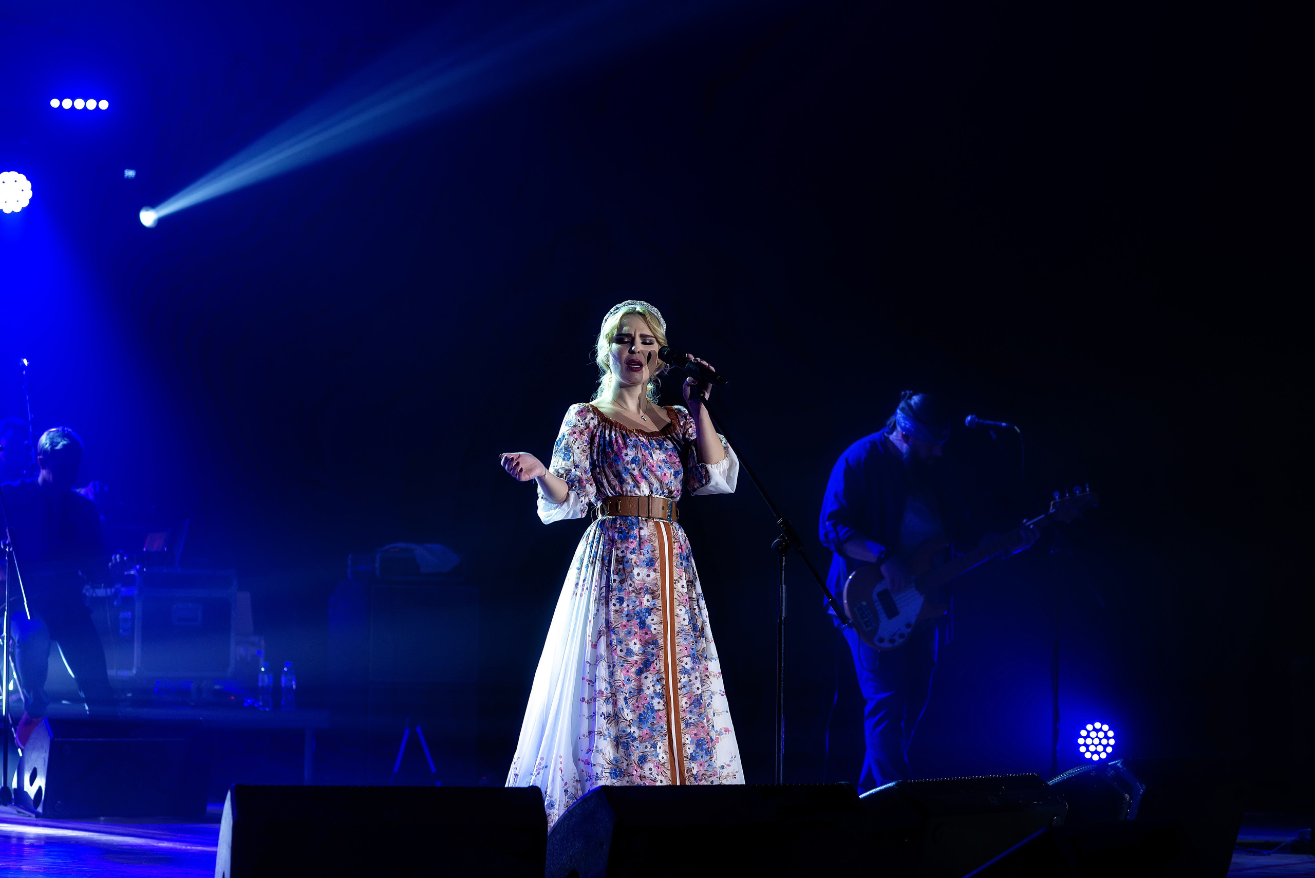 Концерт Пелагеи. Школьный, фэшн фотограф в Тюмени и в России Ирина Королева