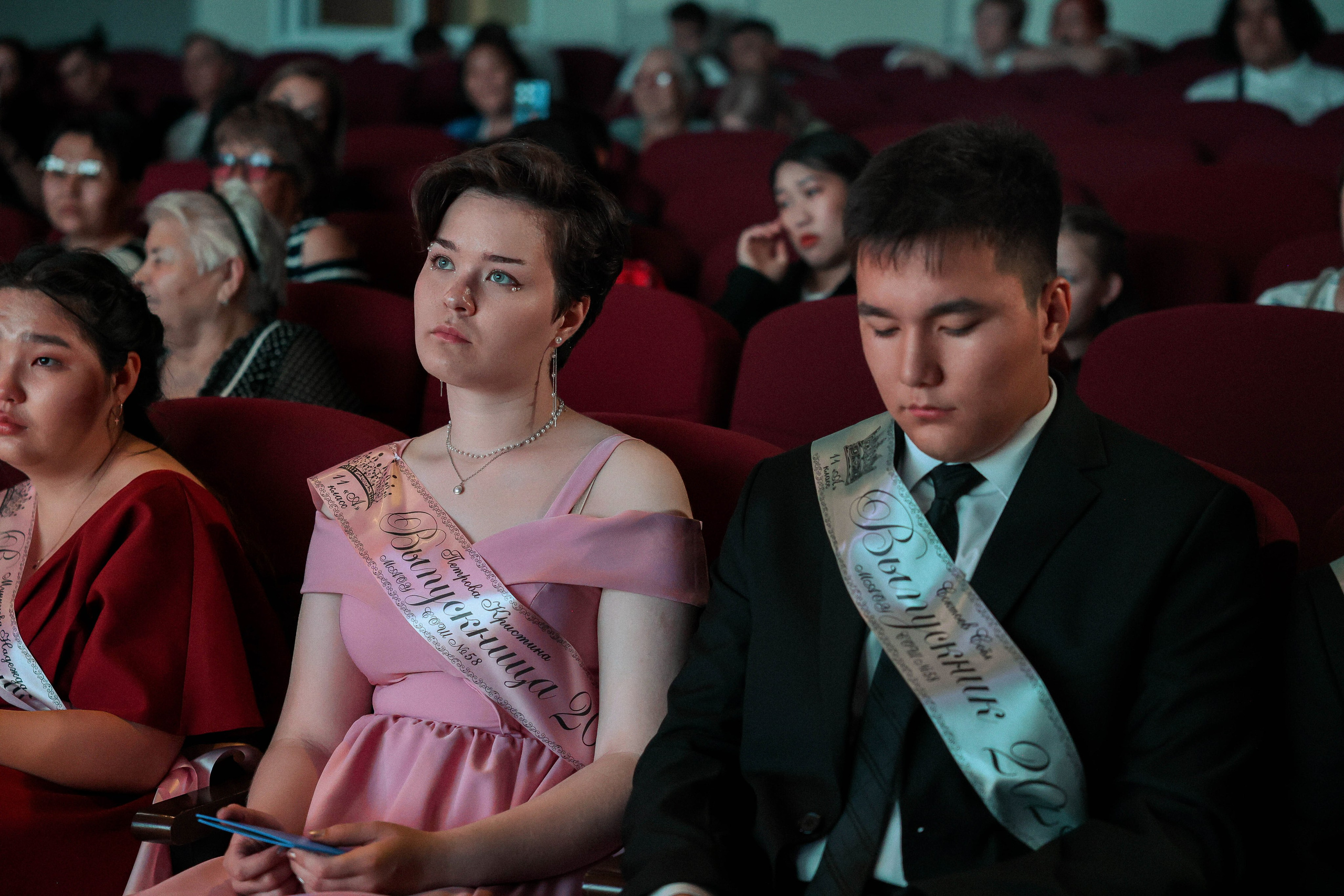 Вручение аттестатов 2025 |№ 58. Свадебный и Школьный фотограф Улан-Удэ Бурятия Джулия Топоева Выпускные альбомы Фотограф на мероприятие