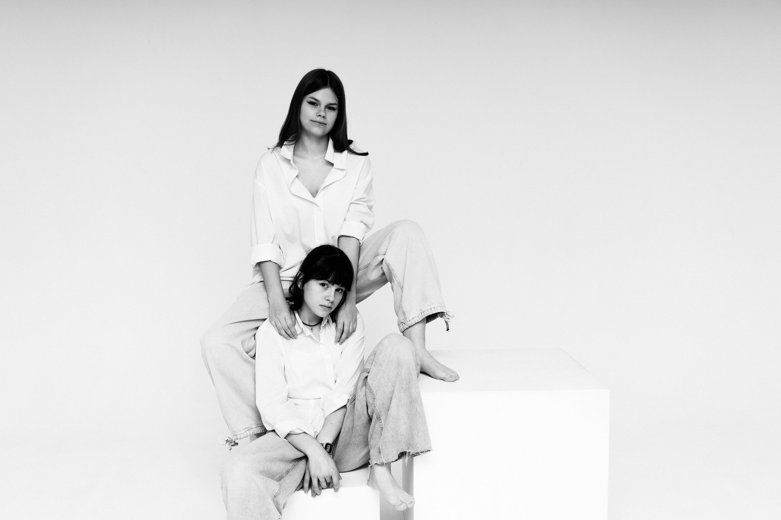 Бабушка и внучки. ВАША СЕМЕЙНАЯ ФОТОСТУДИЯ