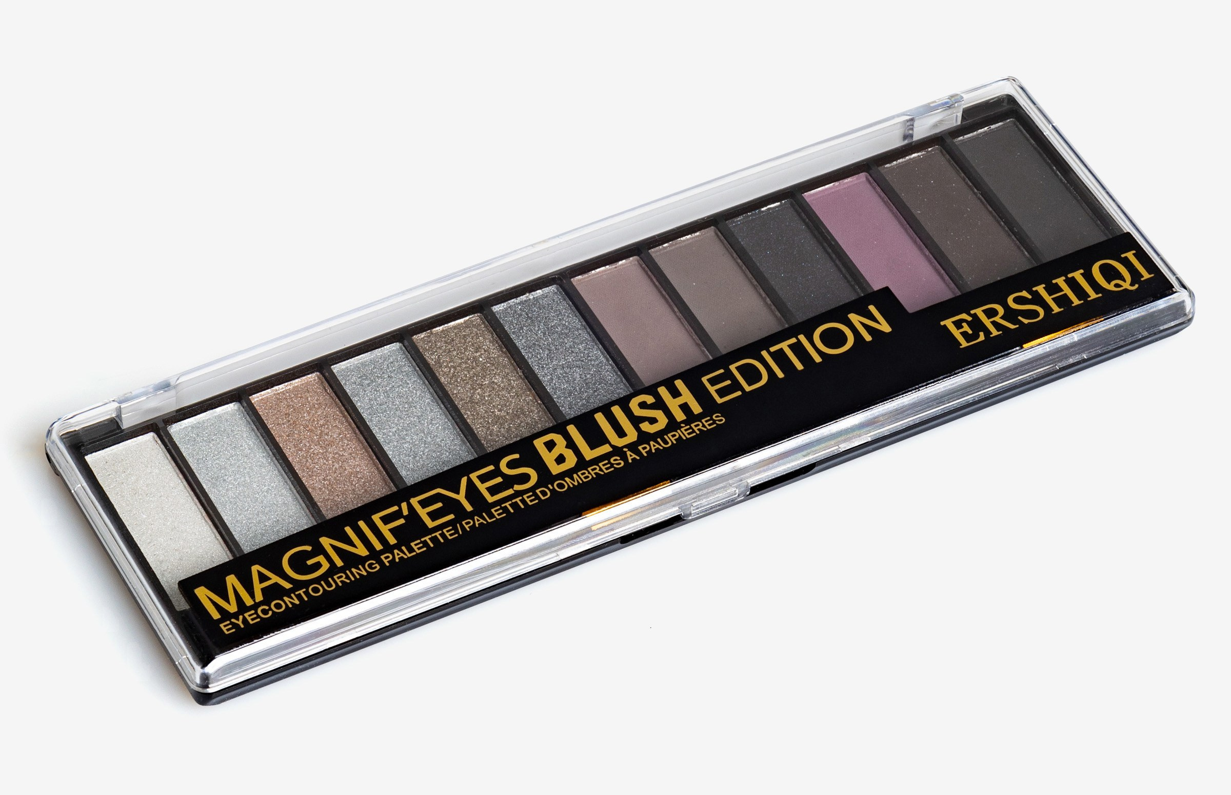 Тени в черной палетке с разными оттенками | Съемка для бренда