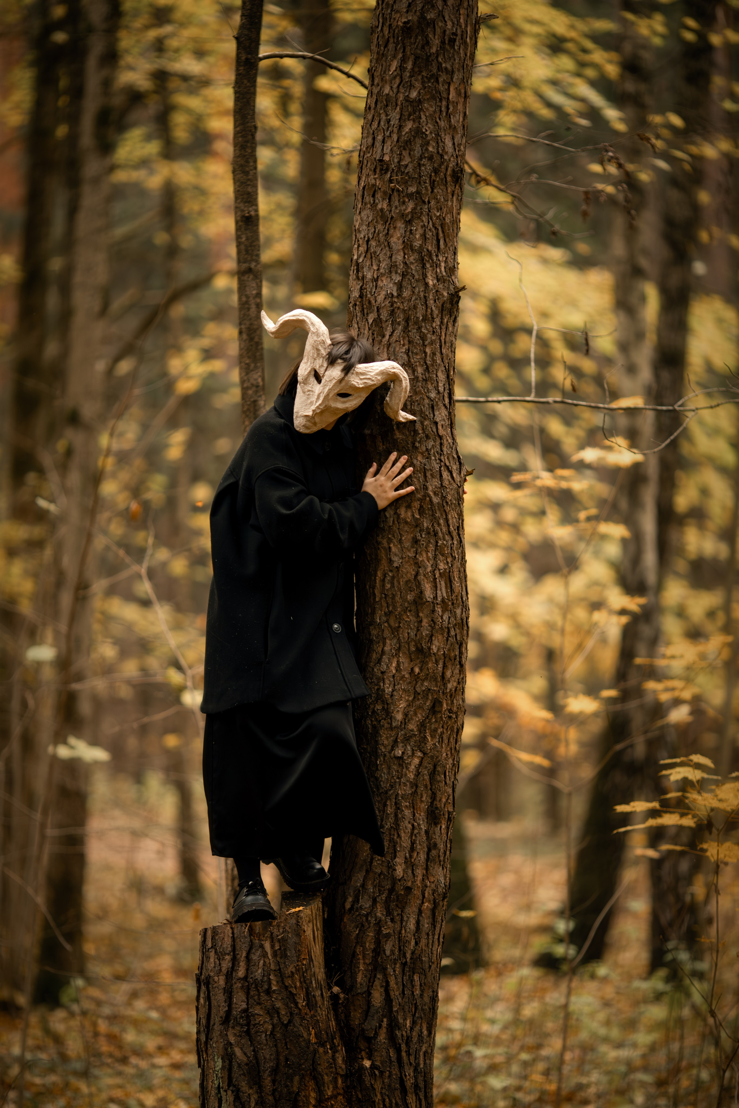 Фотопроект «Духи леса» — маски из папье-маше, свет и тишина природы. Фотограф Анна Грошикова — авторская съёмка на рассвете и закате в Москве, Мытищах, Солнечногорске и Московской области