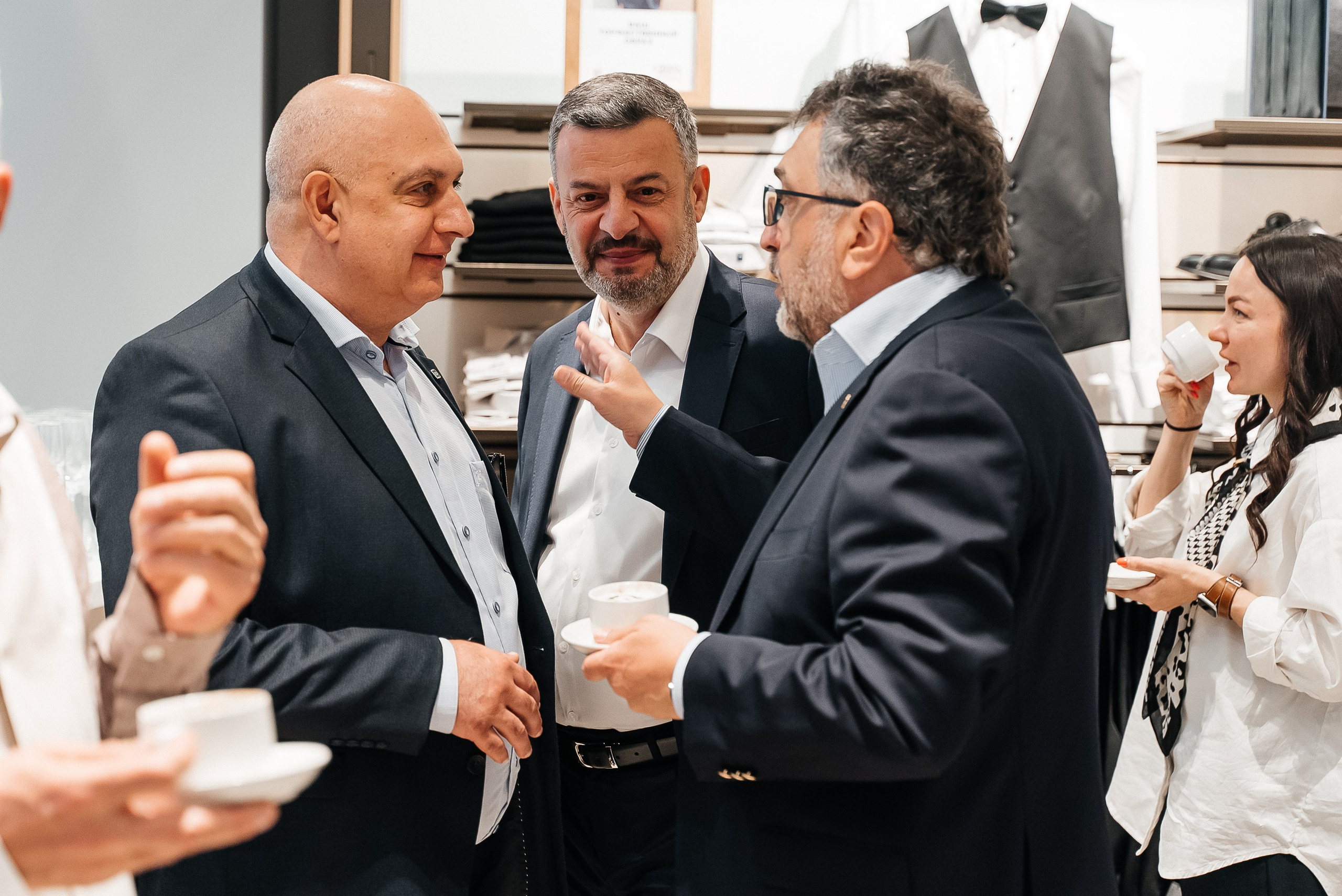 Henderson. Павел Краснов — Свадебный и репортажный фотограф в Москве